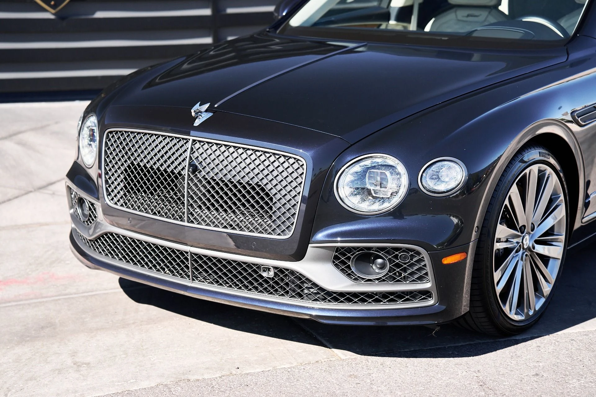 mph004_2726578597_Used_2024_Bentley_Flying_Spur_Mulliner_W12_1760650593_1511df66c9