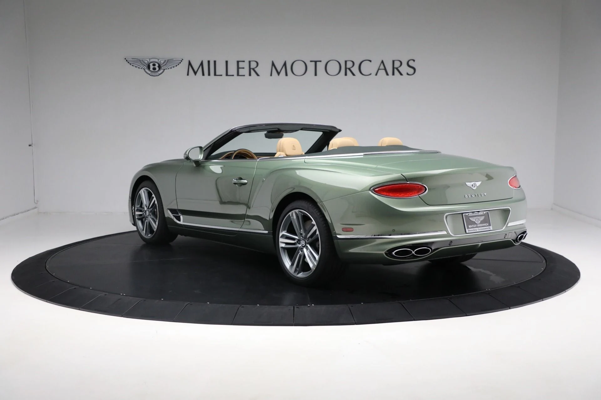 mph004_273142797_New_2024_Bentley_Continental_GTC_V8_9ce541c94c