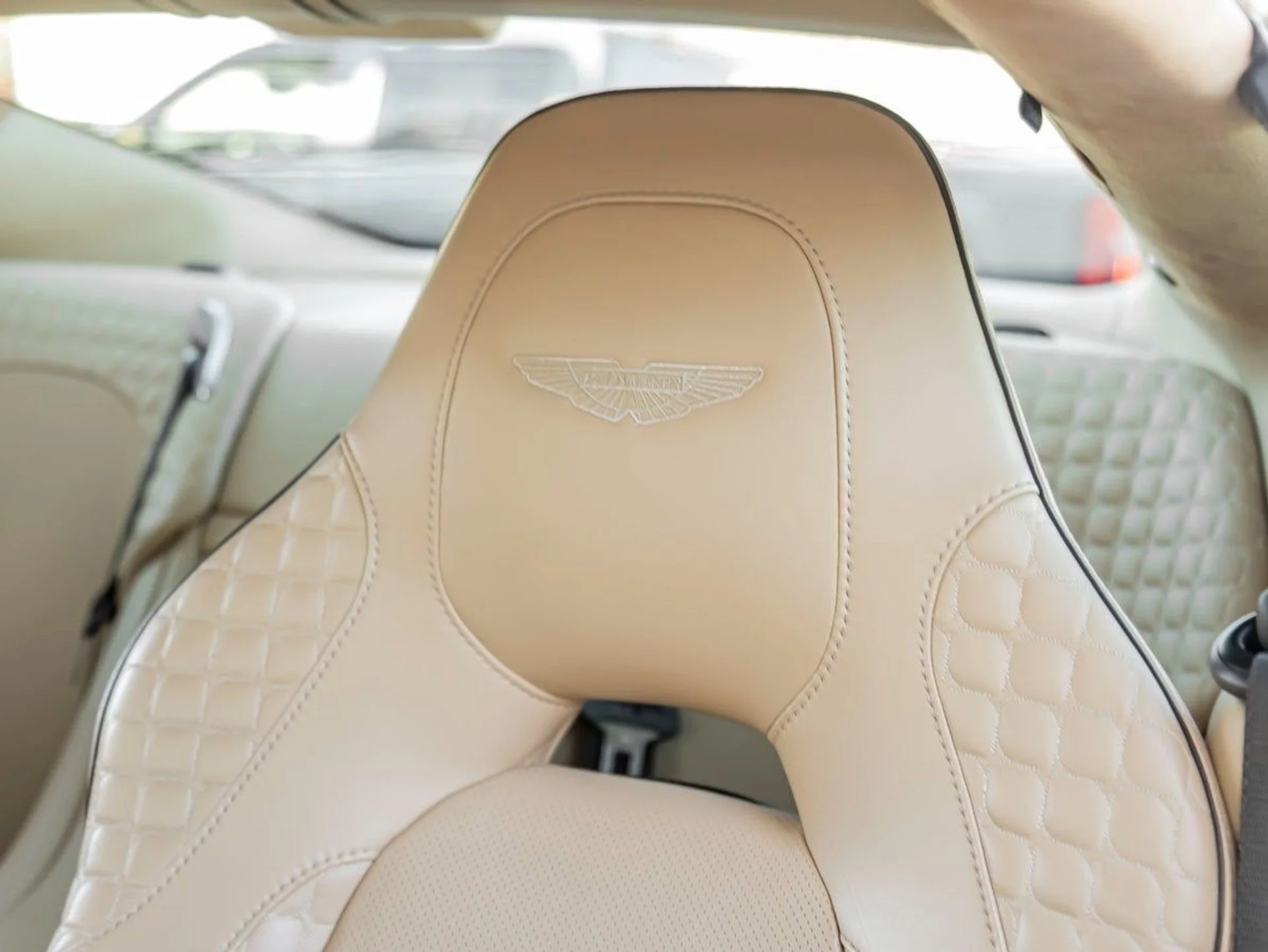 mph004_273234965_5_70c5403224