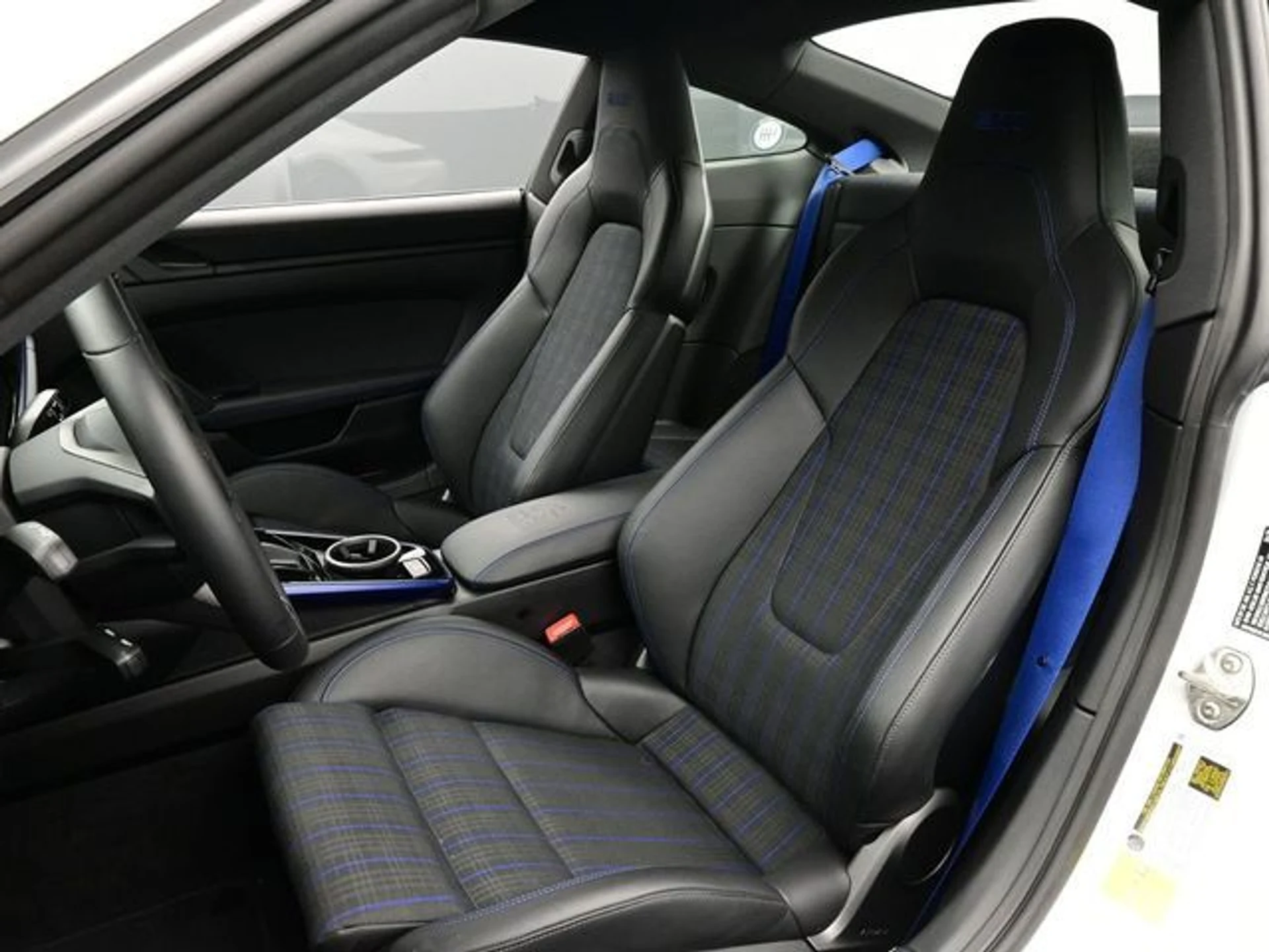 mph004_2740792803_de551520377eb95aa5905eaddeb1d5c5x_d8c36846e6