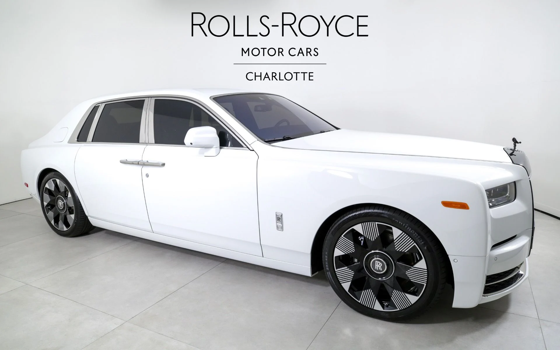 mph004_2742327261_Used_2023_Rolls_Royce_Phantom_1726254604_01f34760fd