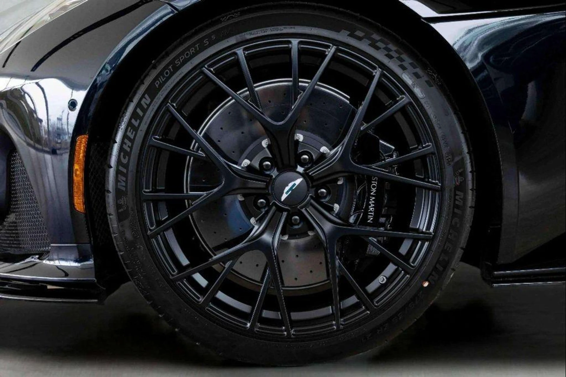 mph004_2743602295_F5_Vv_P7w9ve8j_I8dw_IVFMW_Gw_YPU_619686ce91