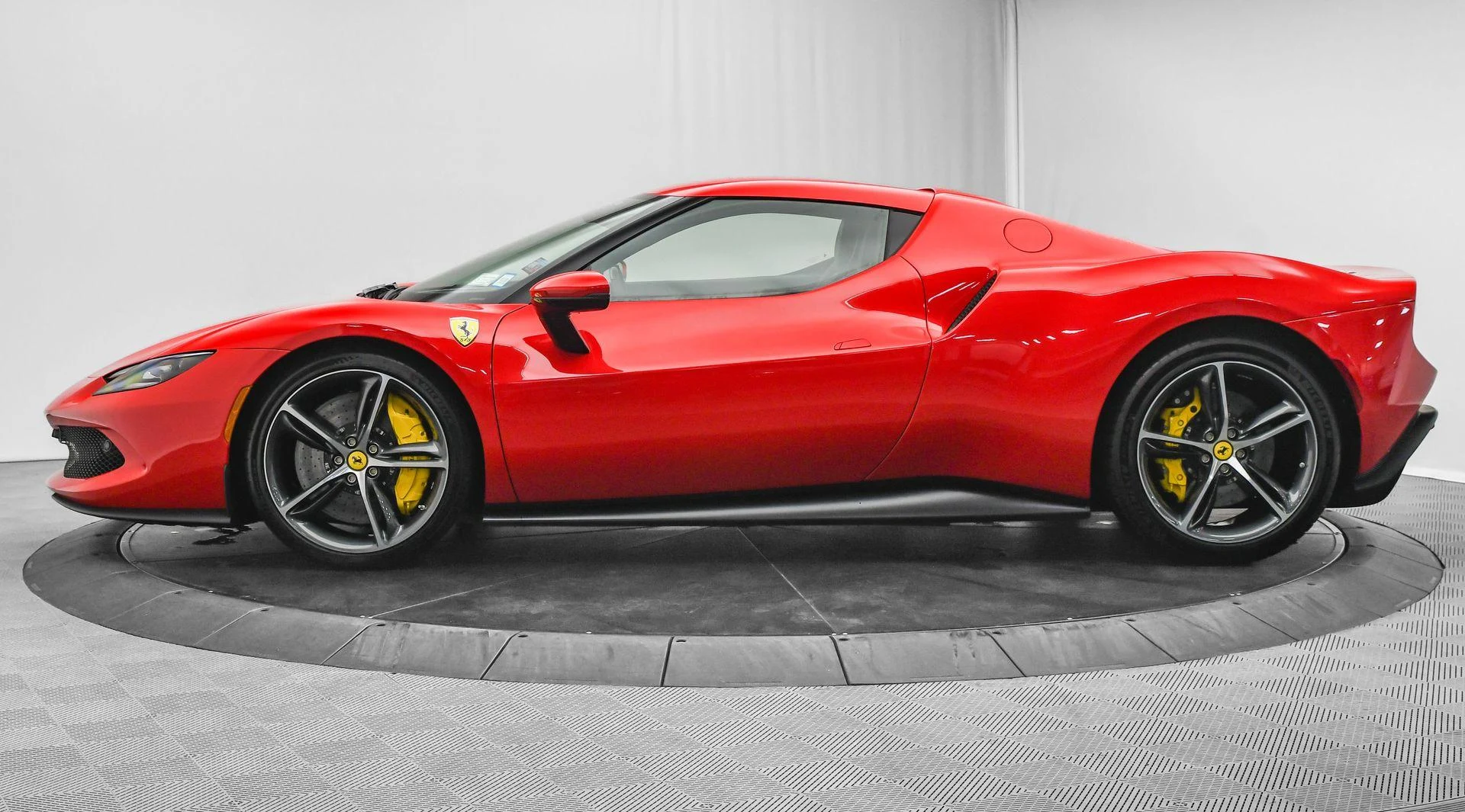 mph004_2744583507_Used_2024_Ferrari_296_GTB_Coupe_1757451853_93081f438b