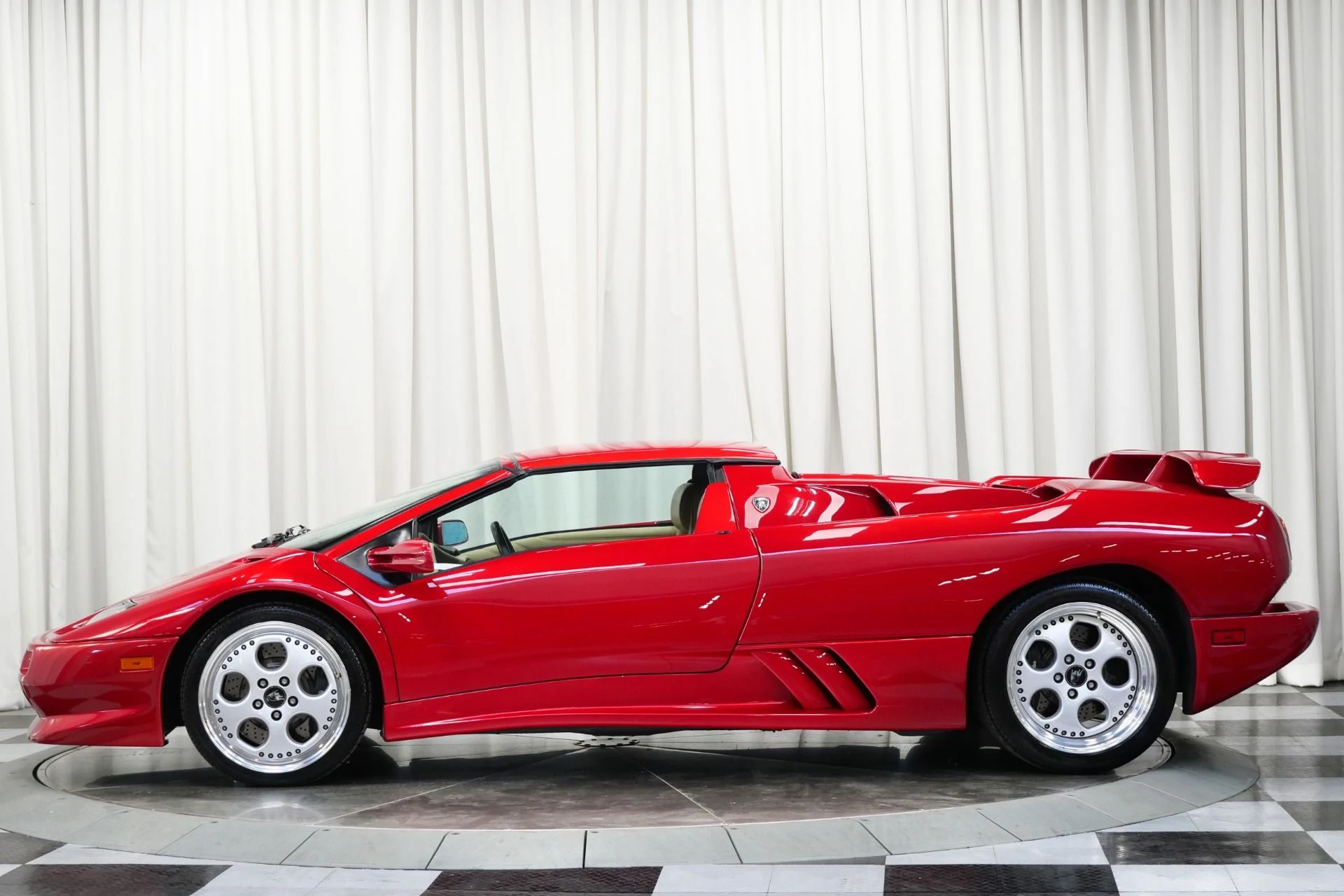 mph004_2744876728_Used_1999_Lamborghini_Diablo_VT_Roadster_1747320000_104711b247