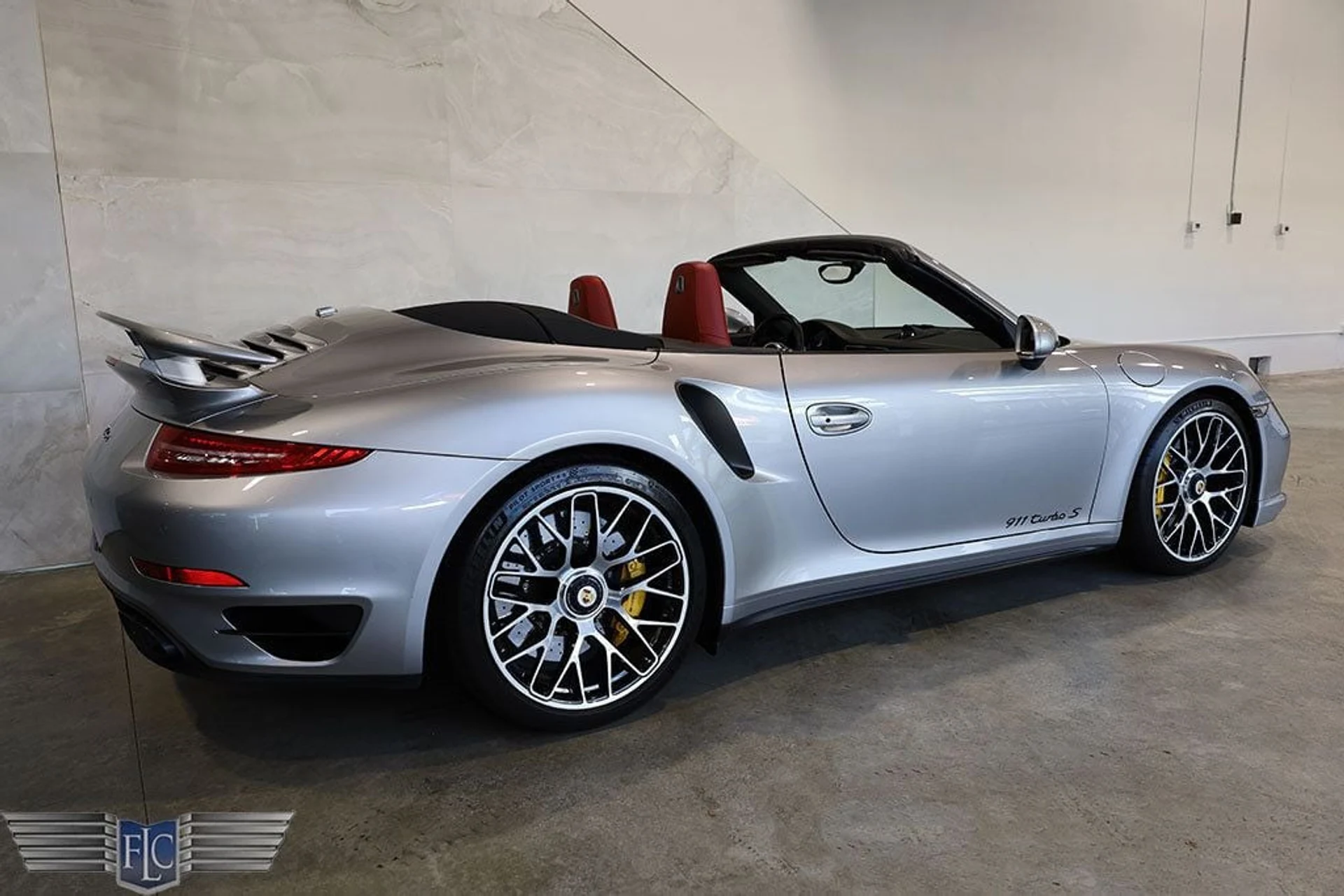 mph004_2745007331_used_2014_porsche_911_turbocabriolet_9689_22886118_5_1024_998d002d53
