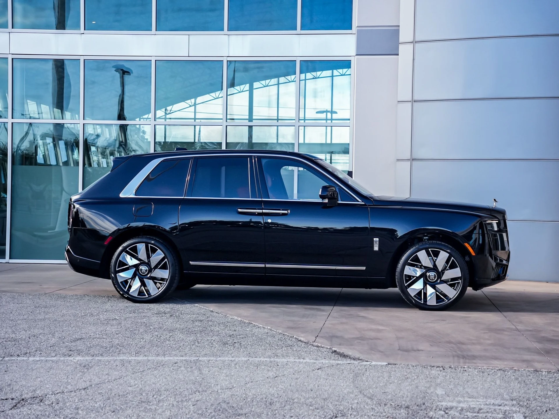 mph004_27503864_Hi_Tech_Luxury_Imports_LLC_SLA_23_HA_06_VU_236740_image_4_9ca9b8bfef