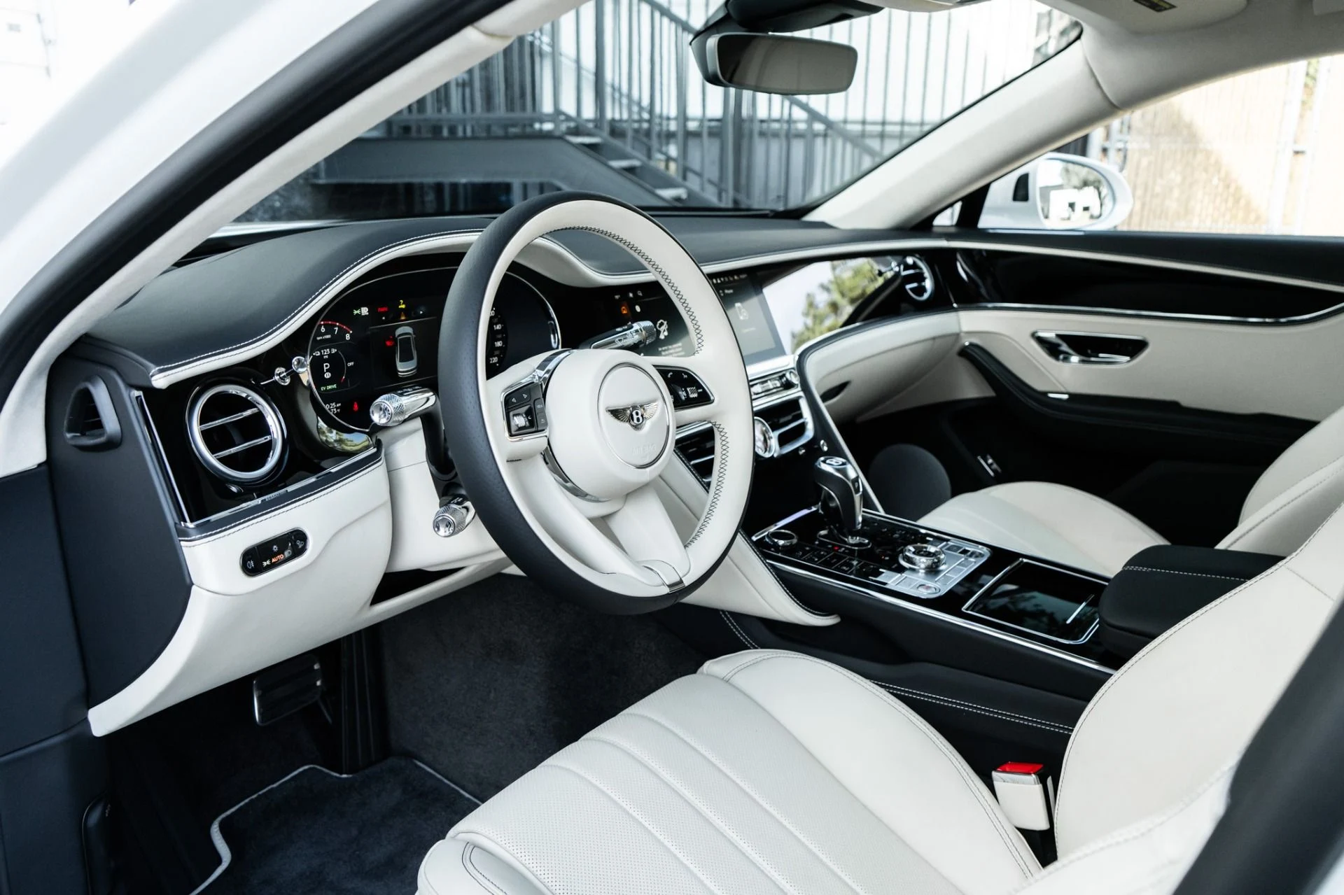 mph004_2751008129_Used_2026_Bentley_Flying_Spur_1792511606_d9f1f9221e