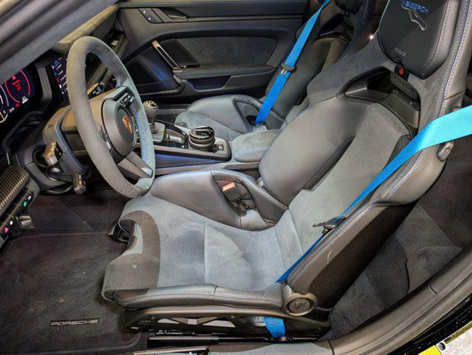 mph004_2754545081_s_Moy_Vi_IC_9_Dfdebh03o_4g_H4_B_Wy_Q_f77609d761