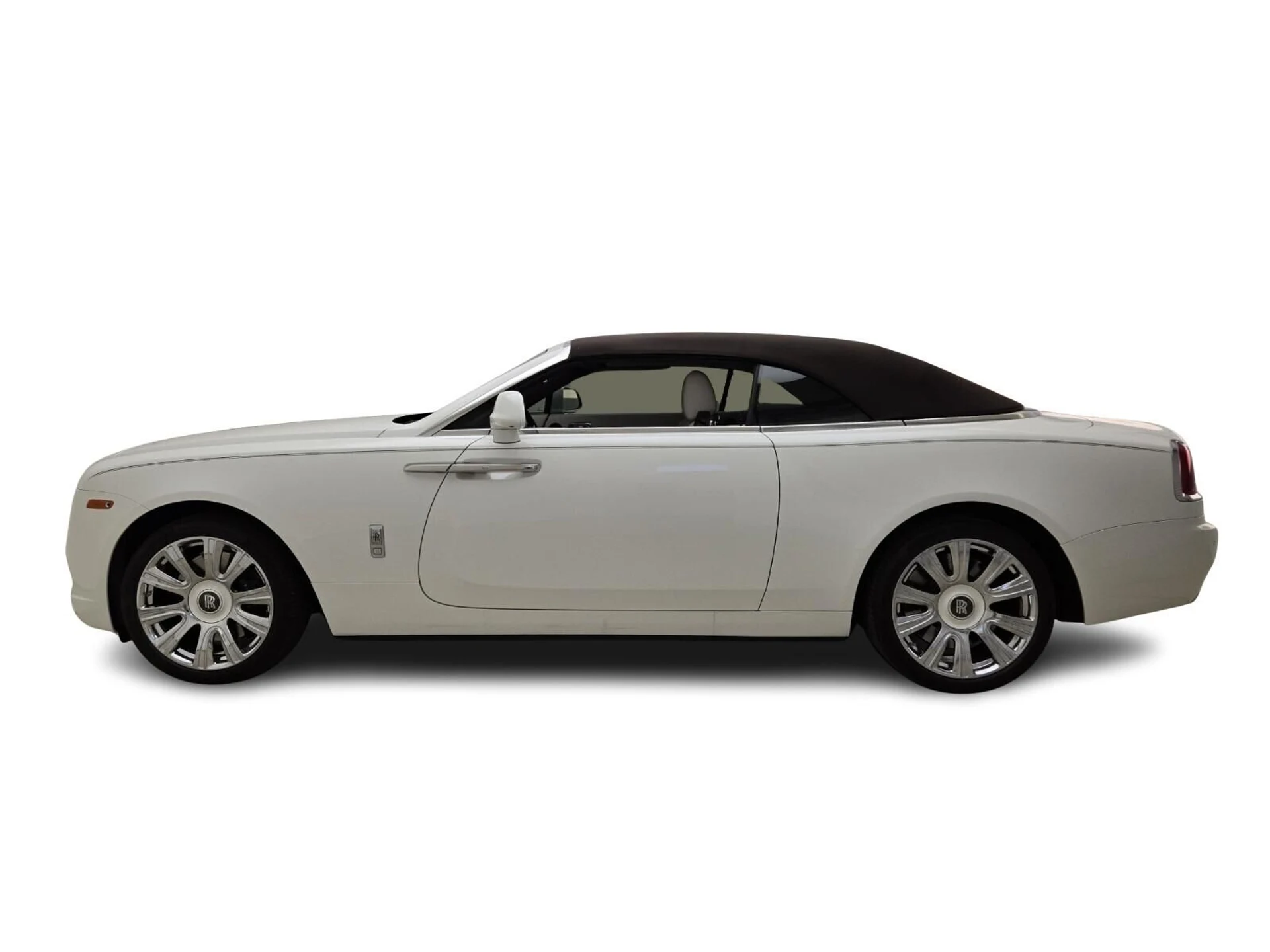 mph004_2757113642_Used_2016_Rolls_Royce_Dawn_1753165541_b3308ec2e0