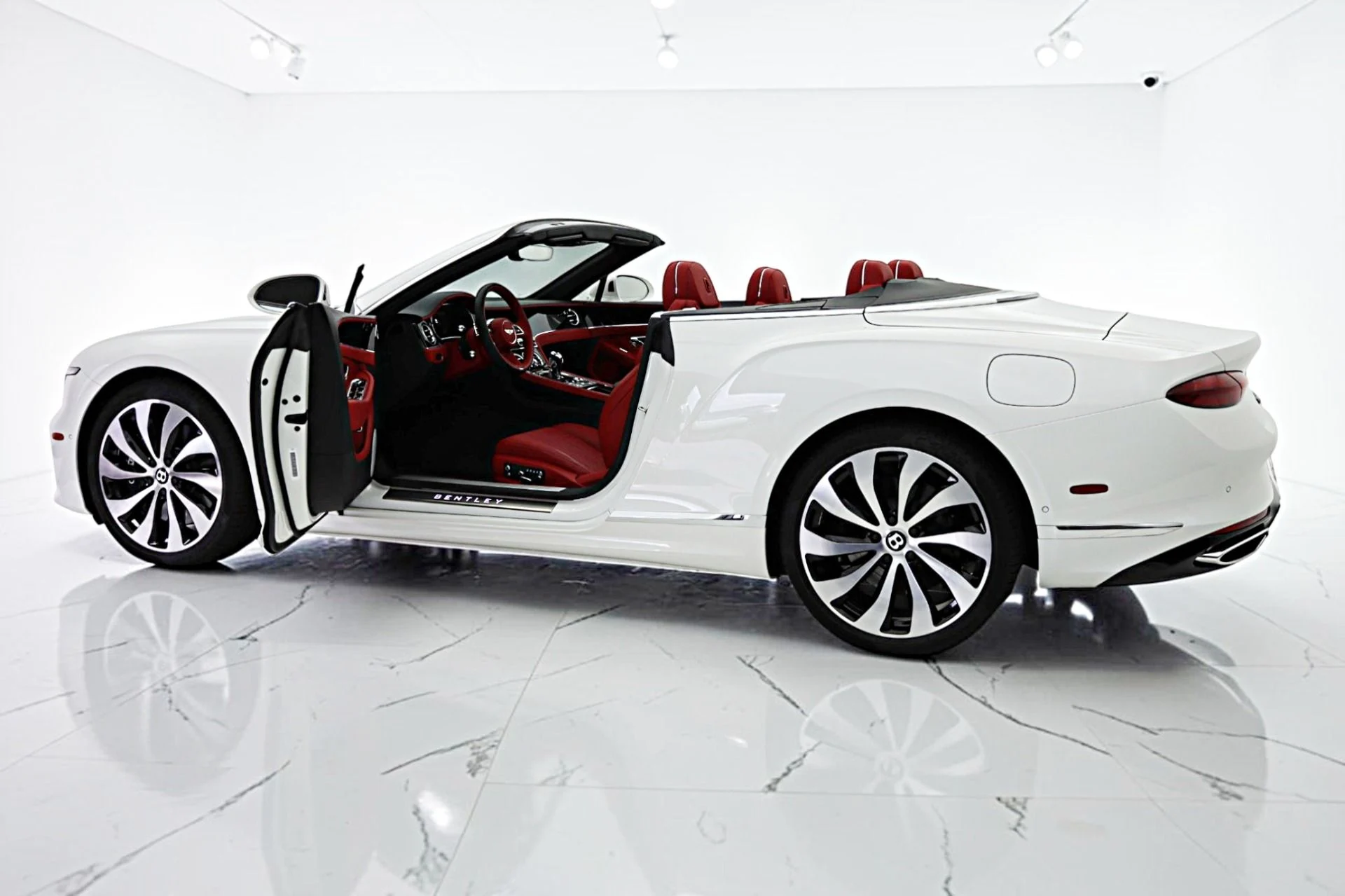 mph004_2759141709_Used_2026_Bentley_Continental_GTCLEASE_OPTIONS_AVAILABLE_37a9ab33e2