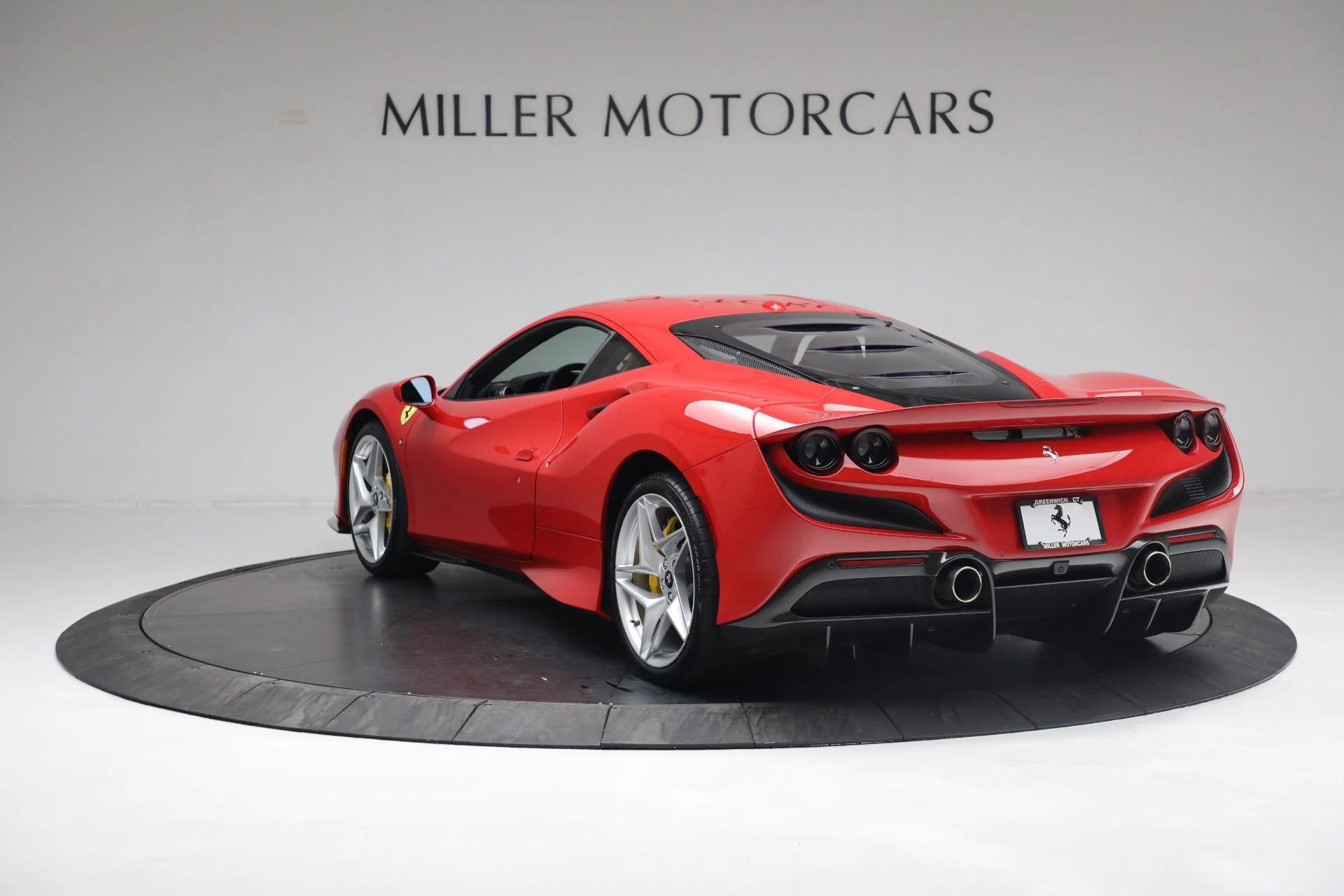 mph004_2761354766_Used_2020_Ferrari_F8_Tributo_1693421435_cbc0b5f685