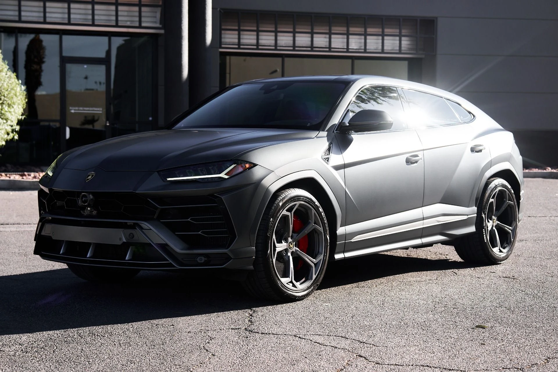 mph004_2762948430_Used_2020_Lamborghini_Urus_Base_1758905534_19c828920c