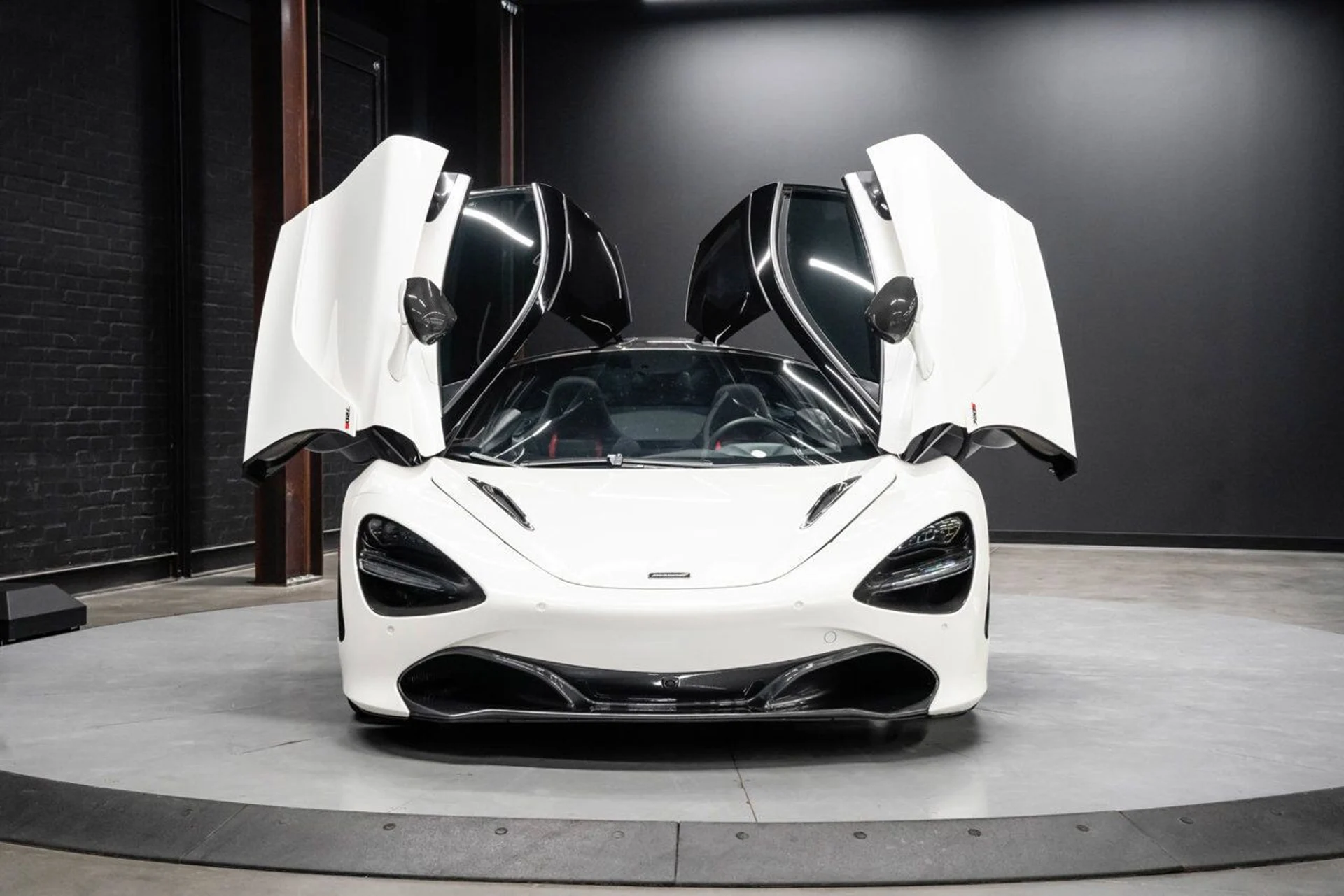 mph004_2765740574_mclaren_720s_2018_68ca58b03d