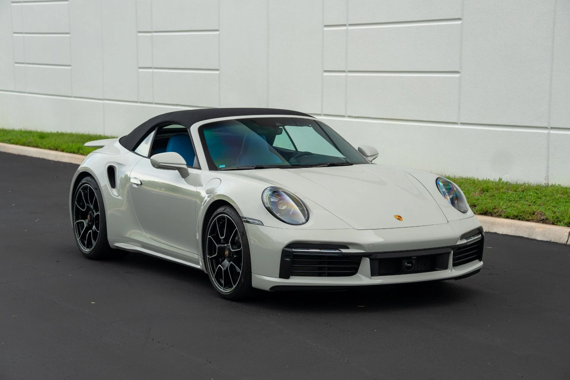 mph004_2771376819_Used_2024_Porsche_911_Turbo_S_1757432000_2fefc5e7ed