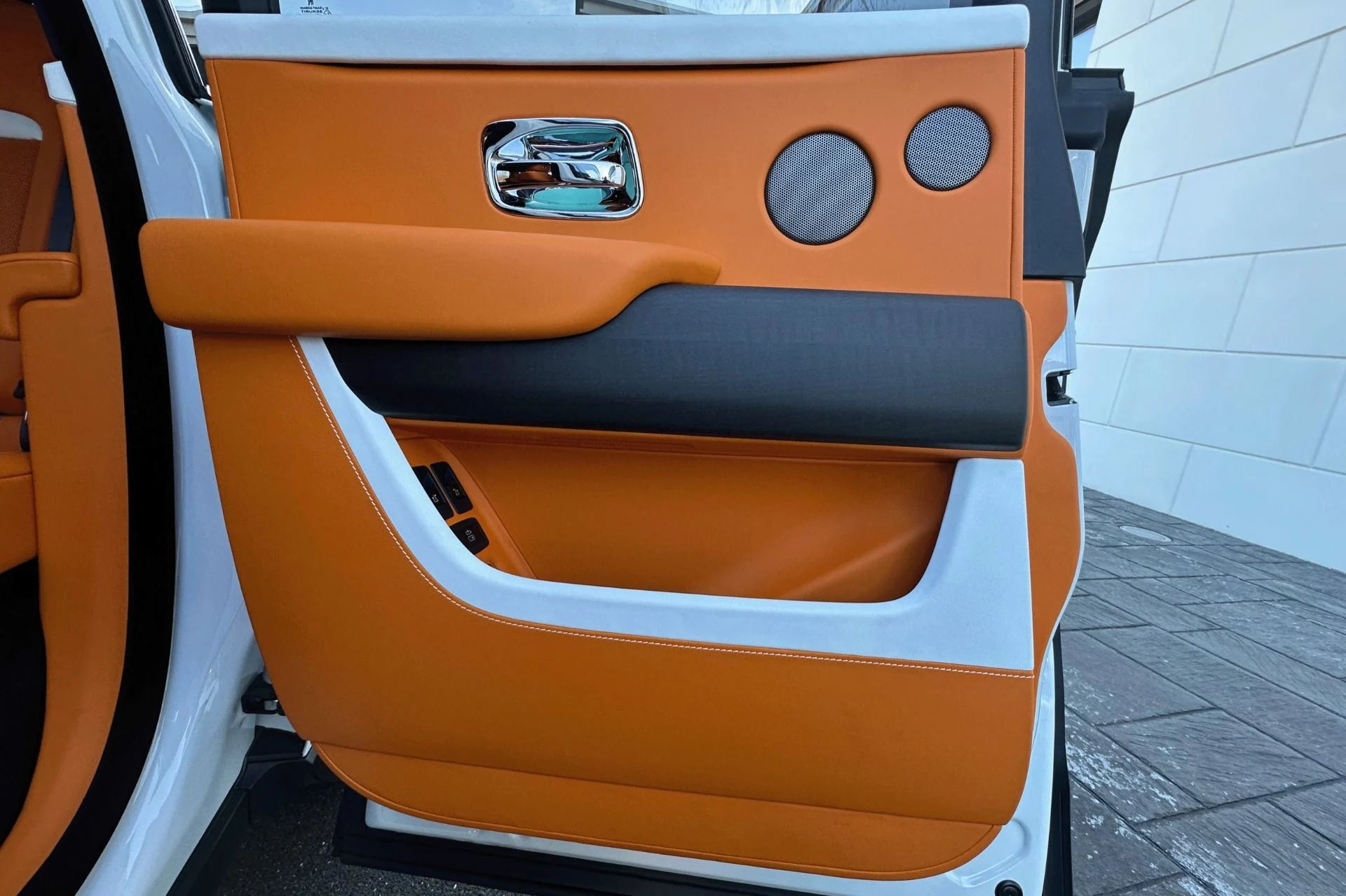 mph004_27830435_Used_2024_Rolls_Royce_Cullinan_1764747349_917777d8ed