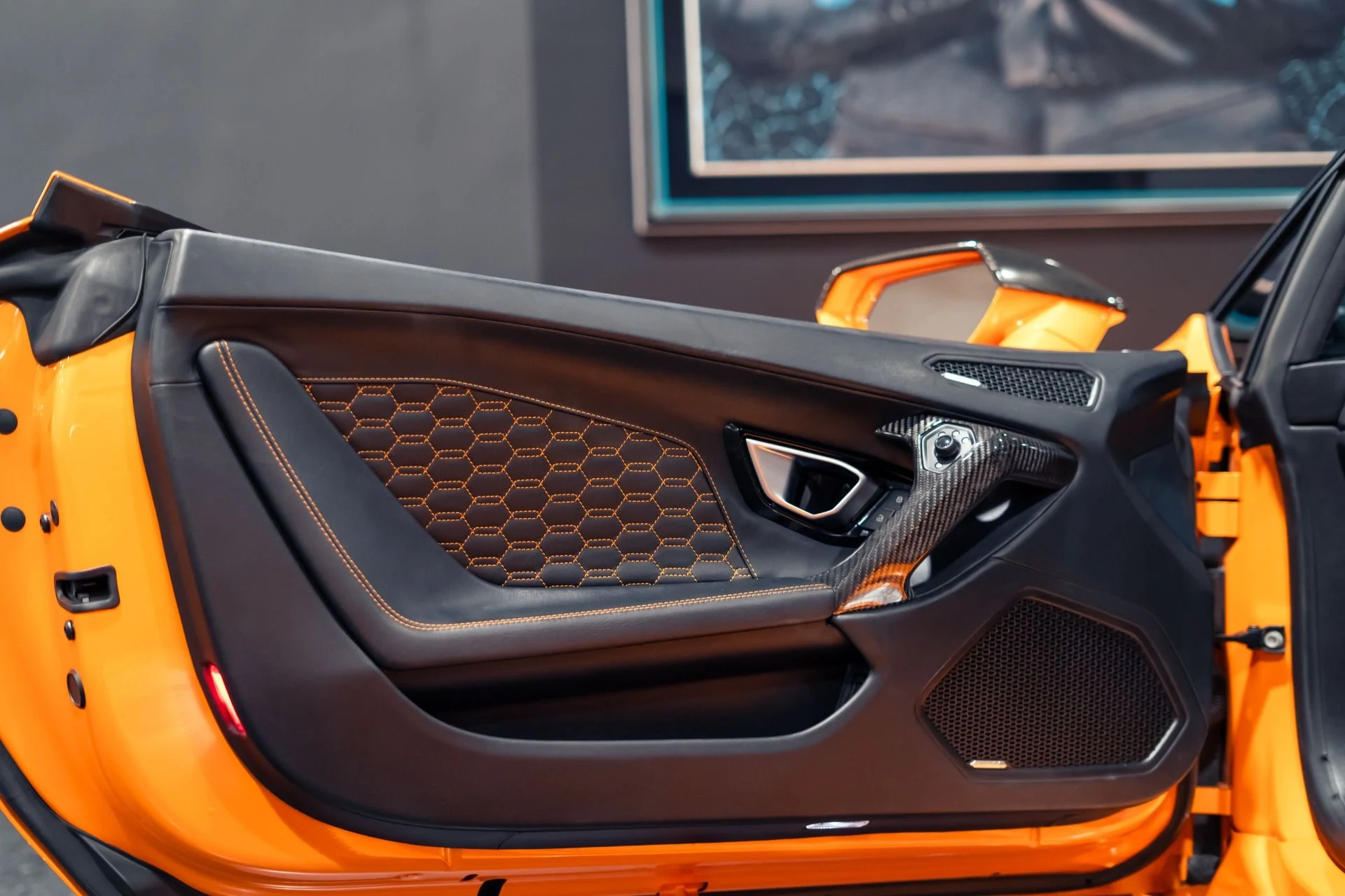 mph004_2785053911_Used_2017_Lamborghini_Huracan_LP_610_4_Spyder_1780761018_ff05279850
