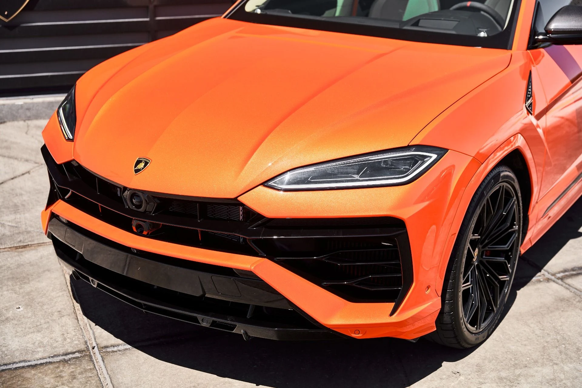 mph004_2785063516_Used_2025_Lamborghini_Urus_SE_1785258898_7b0338bc8f