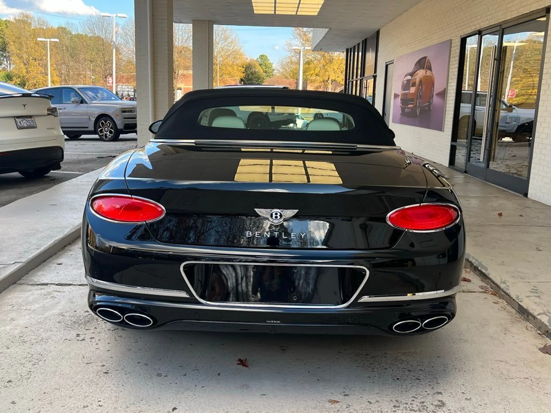 mph004_2791002084_a39497bfa1d2bb4107f356f3574bbc0bx_bddb6e5172