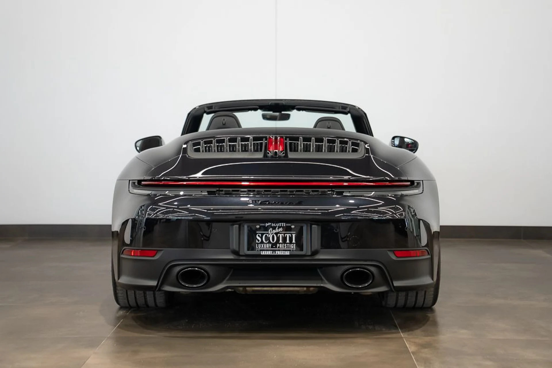 mph004_2798781480_porsche_911_2025_jpg_v_1775165756_fbf4aacb85