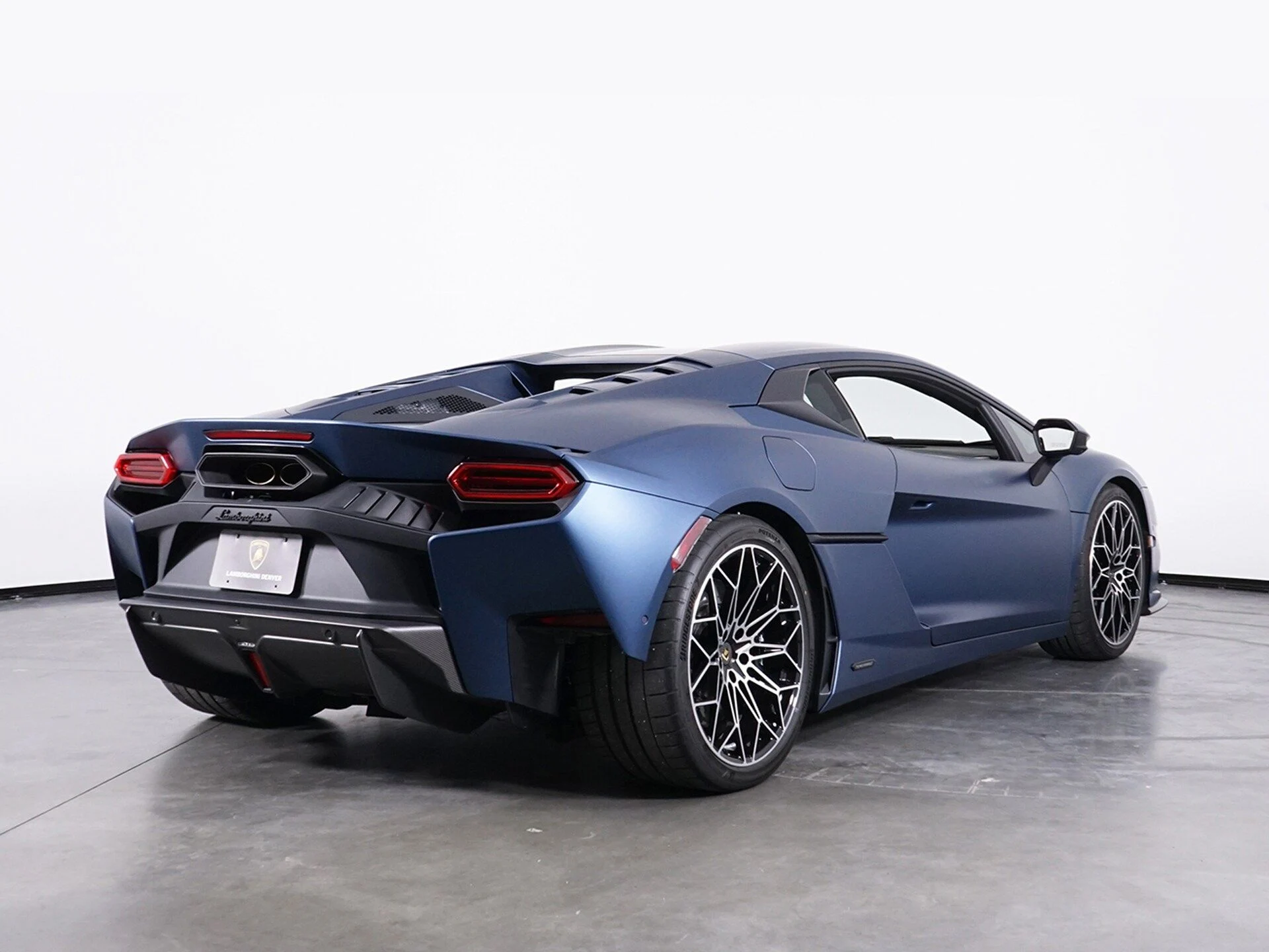 mph004_2803462192_ebbb585f5a0d4d28bb10d1368c1768dc_e264083018