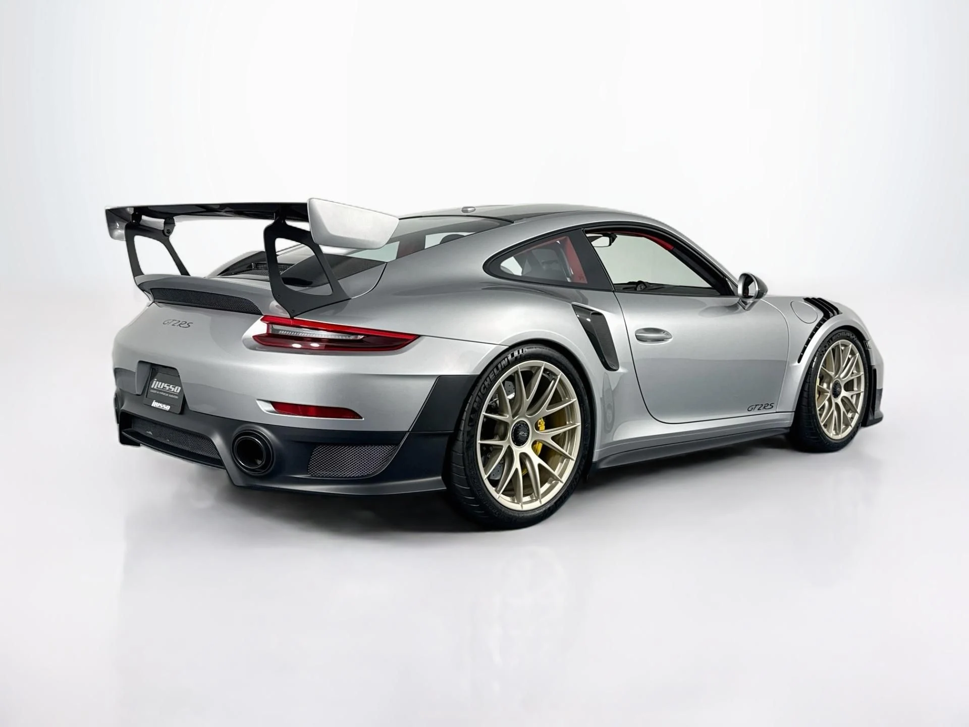 mph004_2819681598_Used_2018_Porsche_911_GT_2_RS_1785871757_f6d526caef