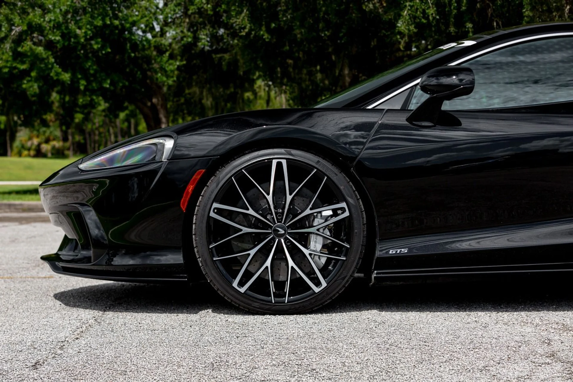 mph004_2821752546_452_p5_l_d20346996a