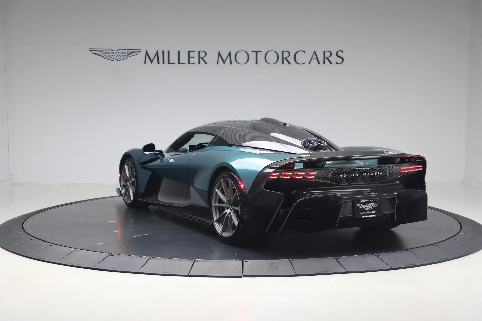 mph004_2842072036_New_2026_Aston_Martin_Valhalla_1779312464_09d8358536
