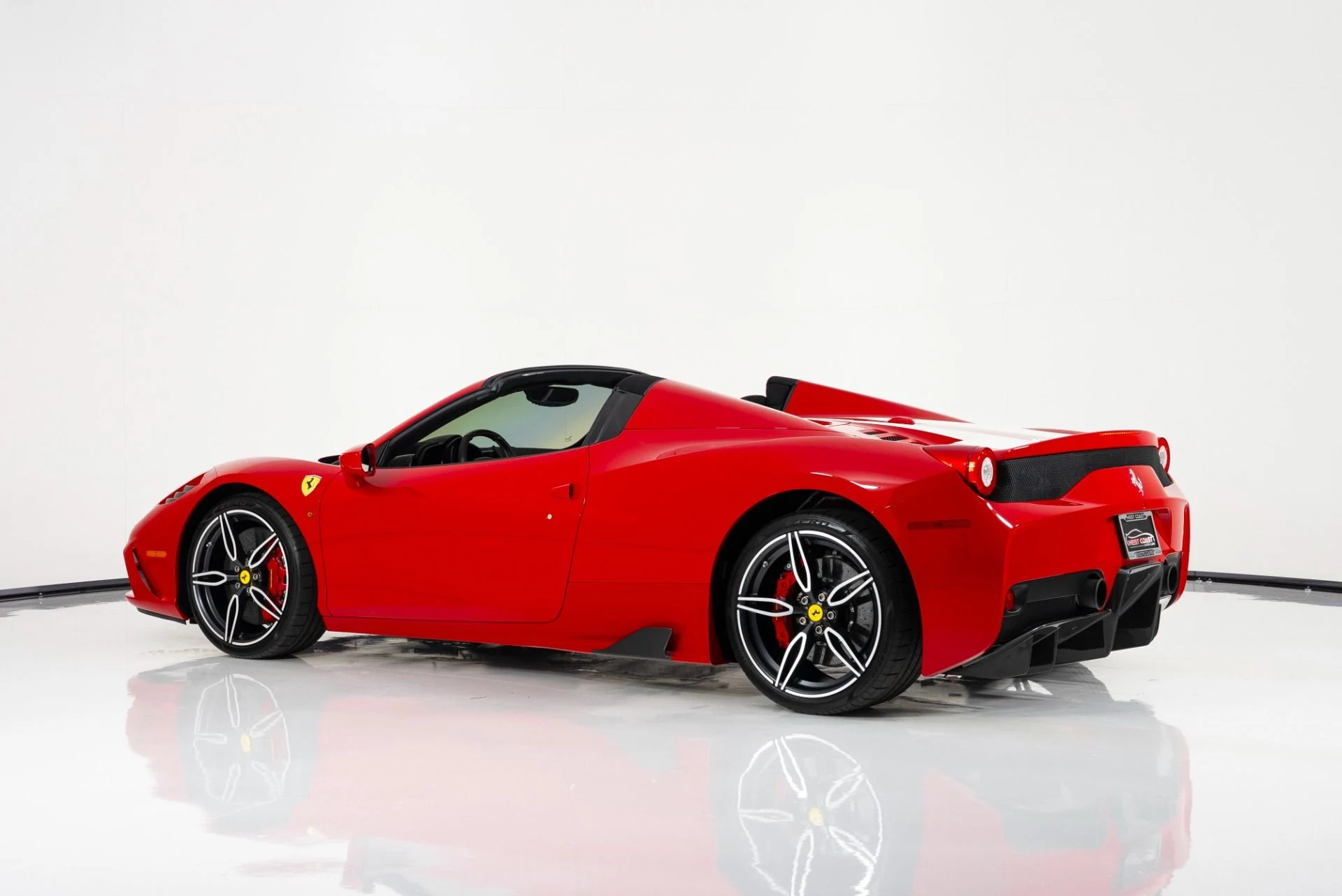 mph004_2844140025_Used_2015_Ferrari_458_Speciale_Aperta_1760034927_34db020797