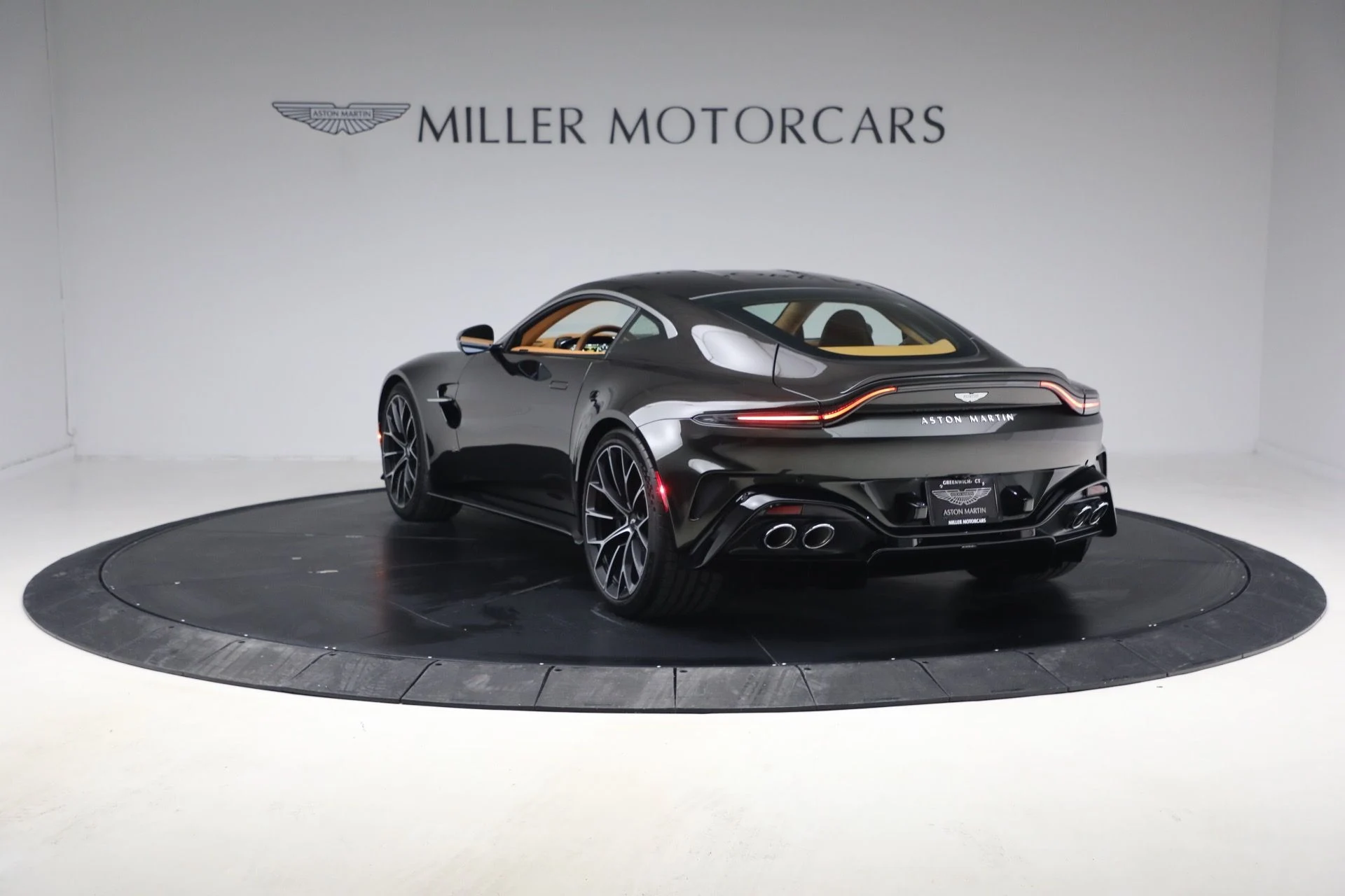 mph004_2847224681_New_2026_Aston_Martin_Vantage_S_1770654763_cd78fe8d0d