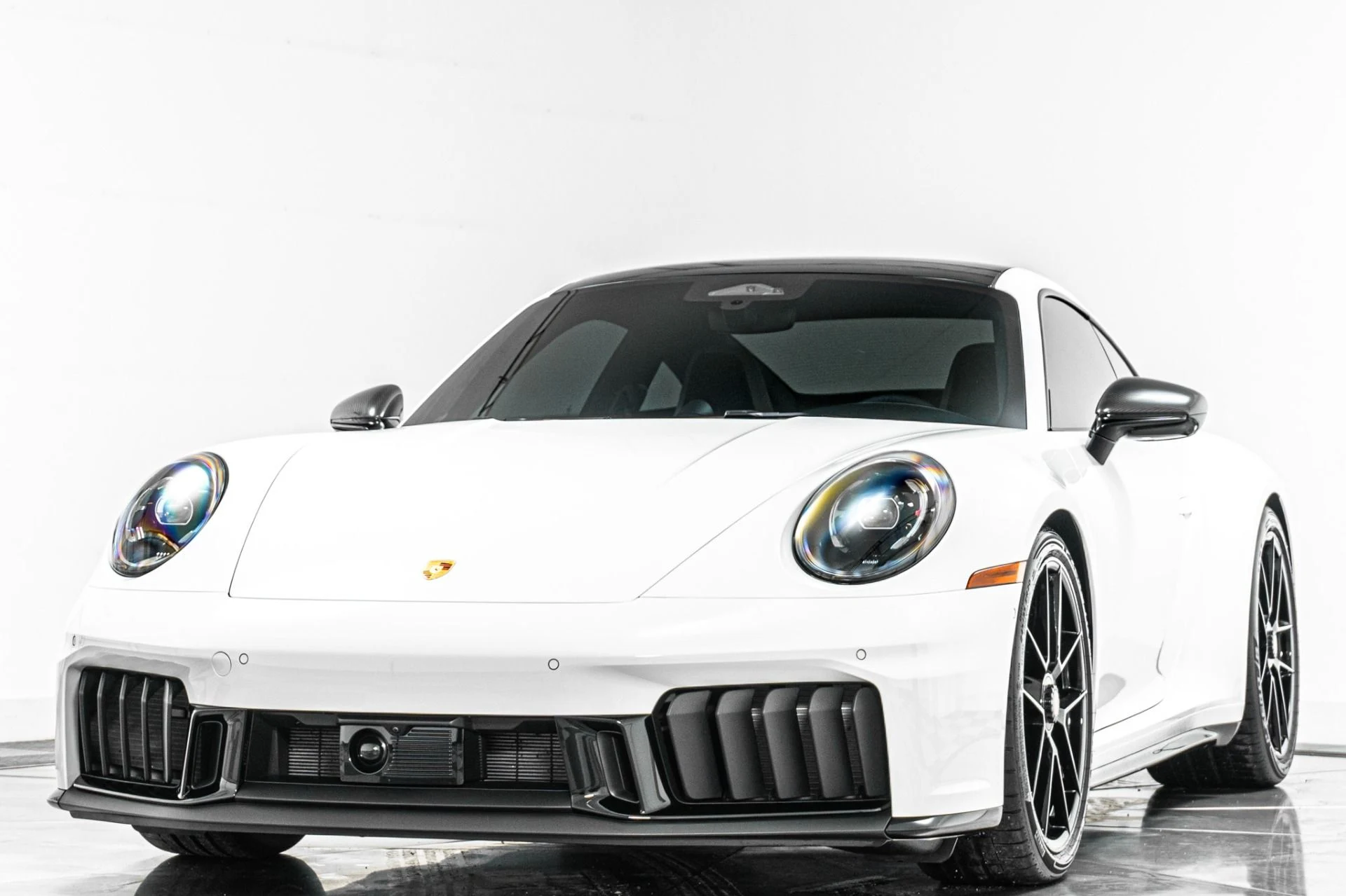mph004_2855862968_Used_2026_Porsche_911_Carrera_4_GTS_Premium_Package_Gloss_Black_Exterior_Package_1786388126_941f4c2ad5