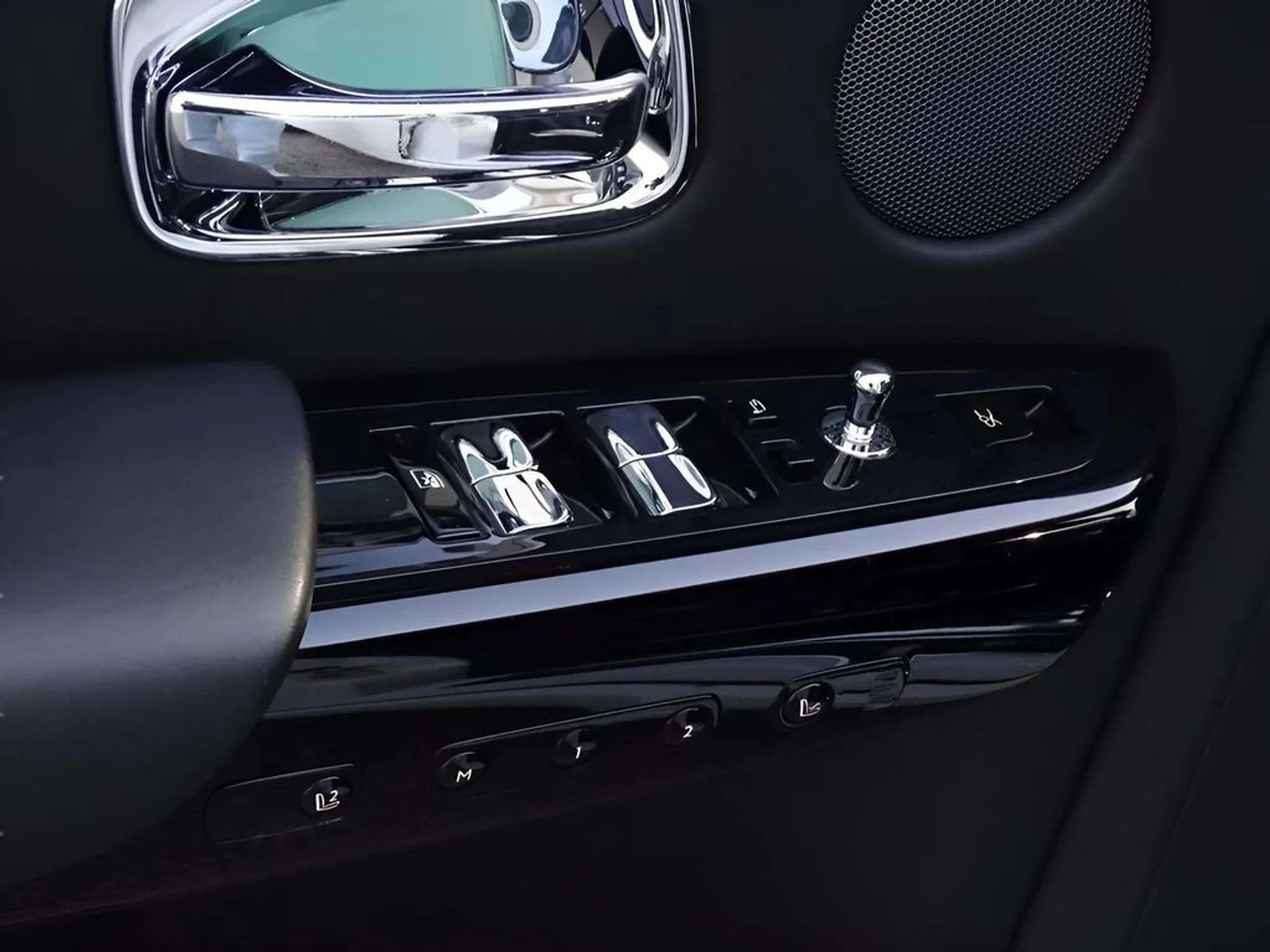 mph004_2861700426_b0acb5bc8328ad3353fd87f432166cc8x_fe8dabc829