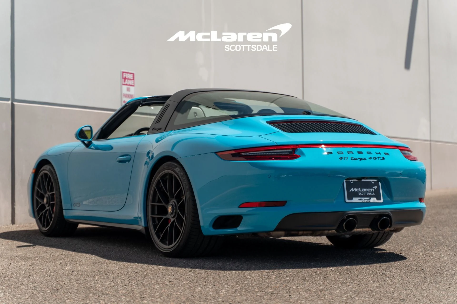 mph004_2865186492_Used_2019_PORSCHE_911_1777648621_601b3af417