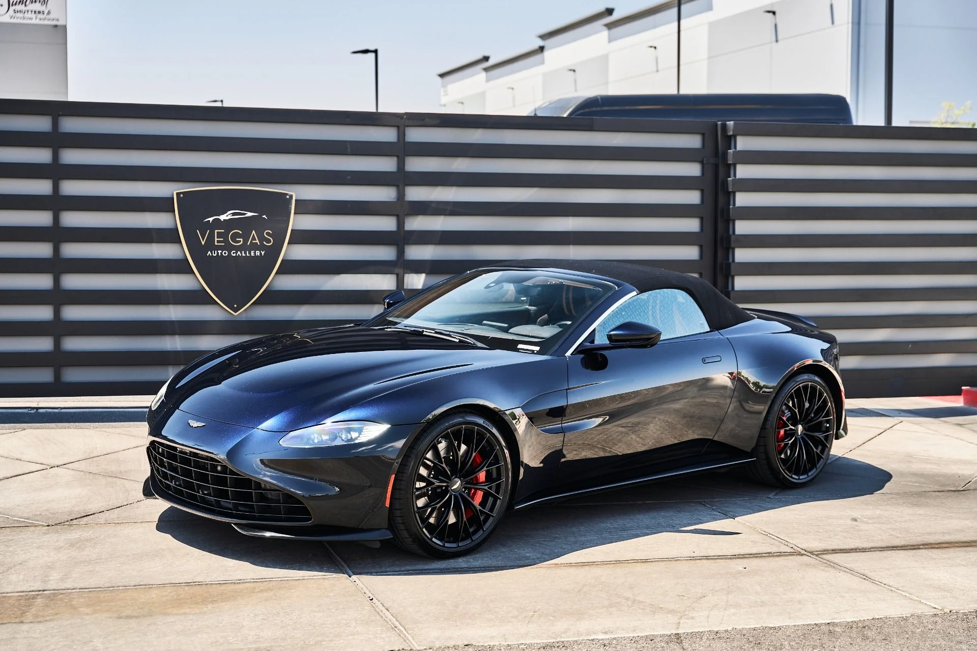 mph004_2865980813_Used_2022_Aston_Martin_Vantage_Base_1786226018_7385b47998