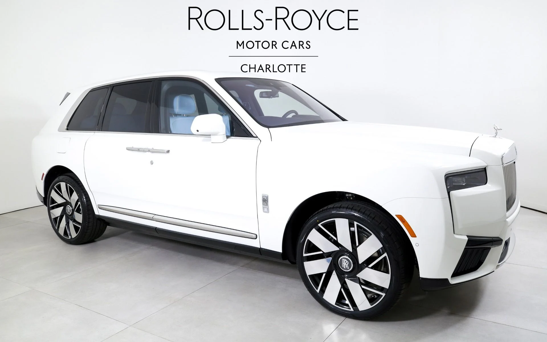 mph004_2894333125_Used_2026_Rolls_Royce_Cullinan_1759509260_1bd5747739