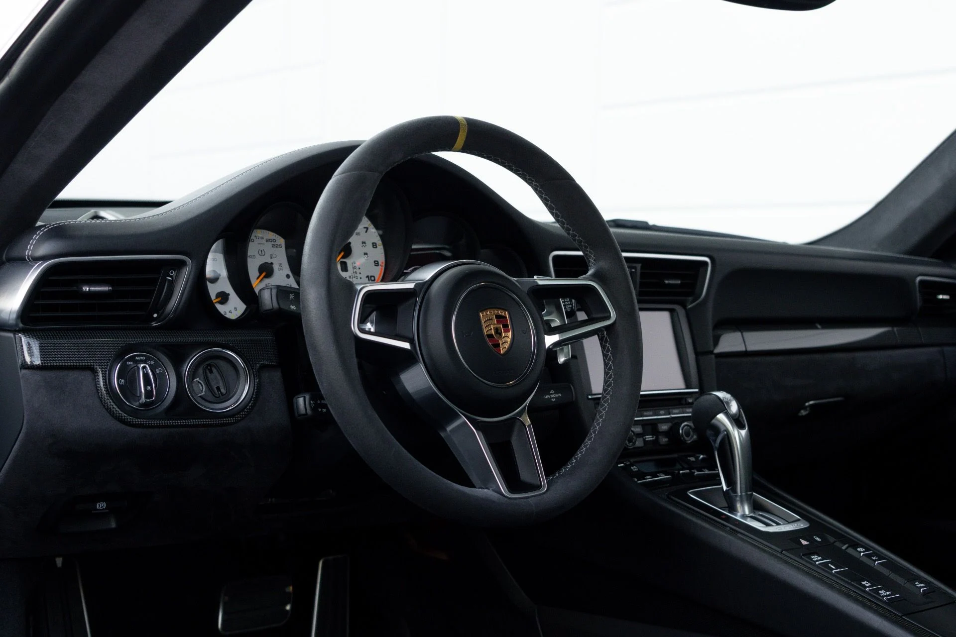 mph004_2901724463_Used_2016_Porsche_911_GT_3_RS_1761756649_aa5c649e63