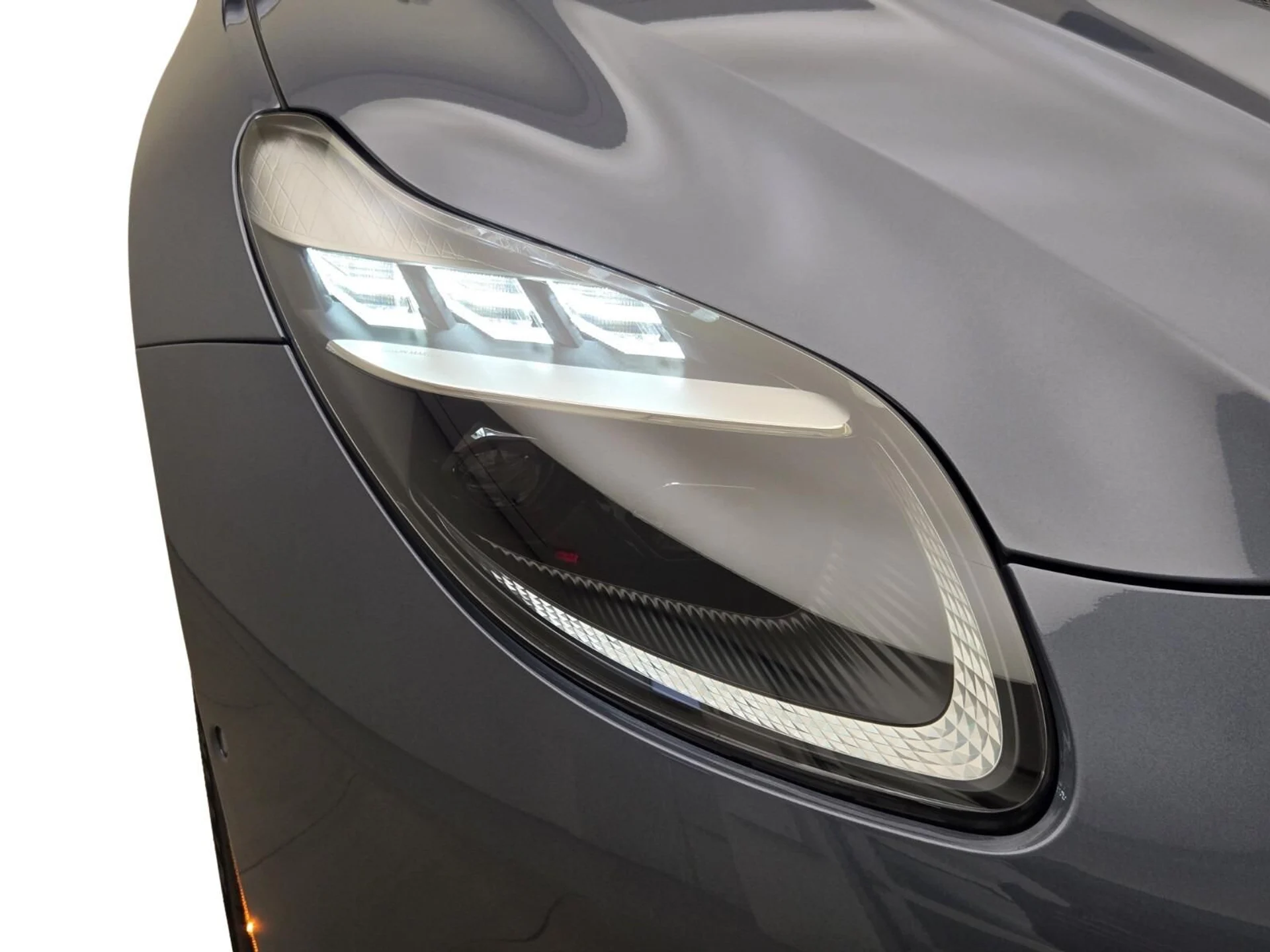 mph004_2903541057_New_2026_Aston_Martin_DB_12_1768889909_e9c00071a6