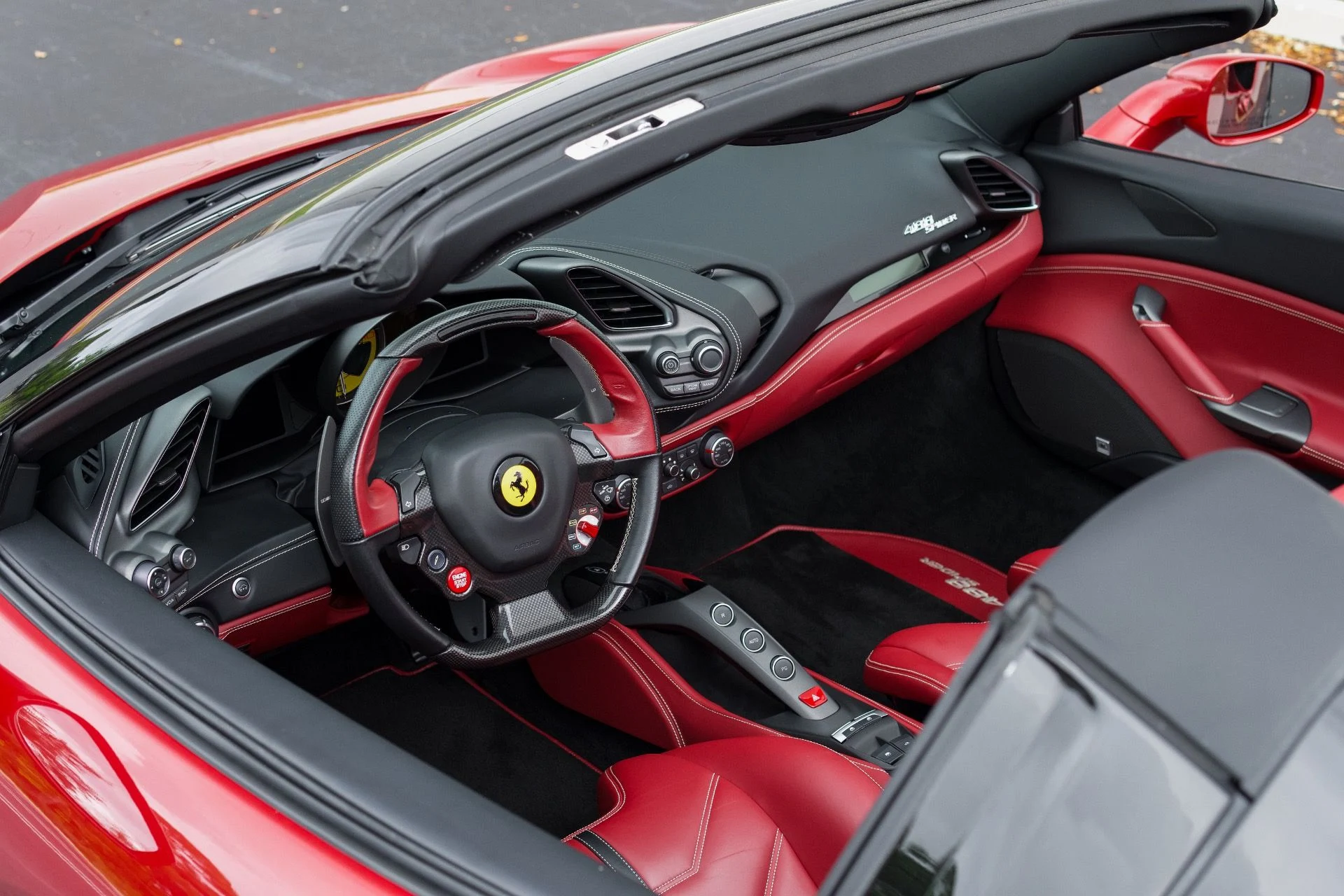 mph004_2903586172_Used_2019_Ferrari_488_Spider_1775191452_22dfd0404b