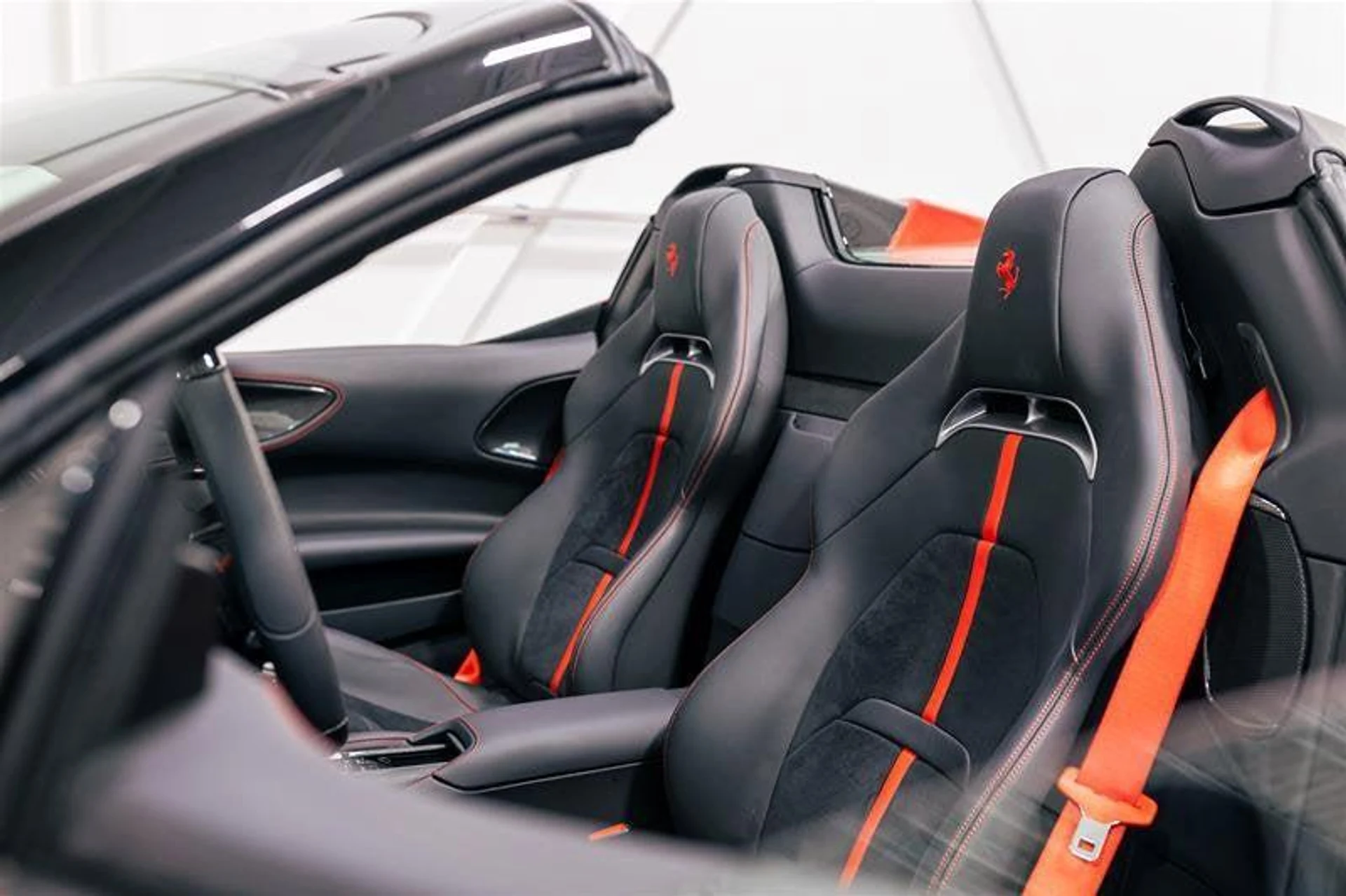 mph004_2928683292_Used_2025_Ferrari_SF_90_Spider_Base_1782922722_48a7fd0dab