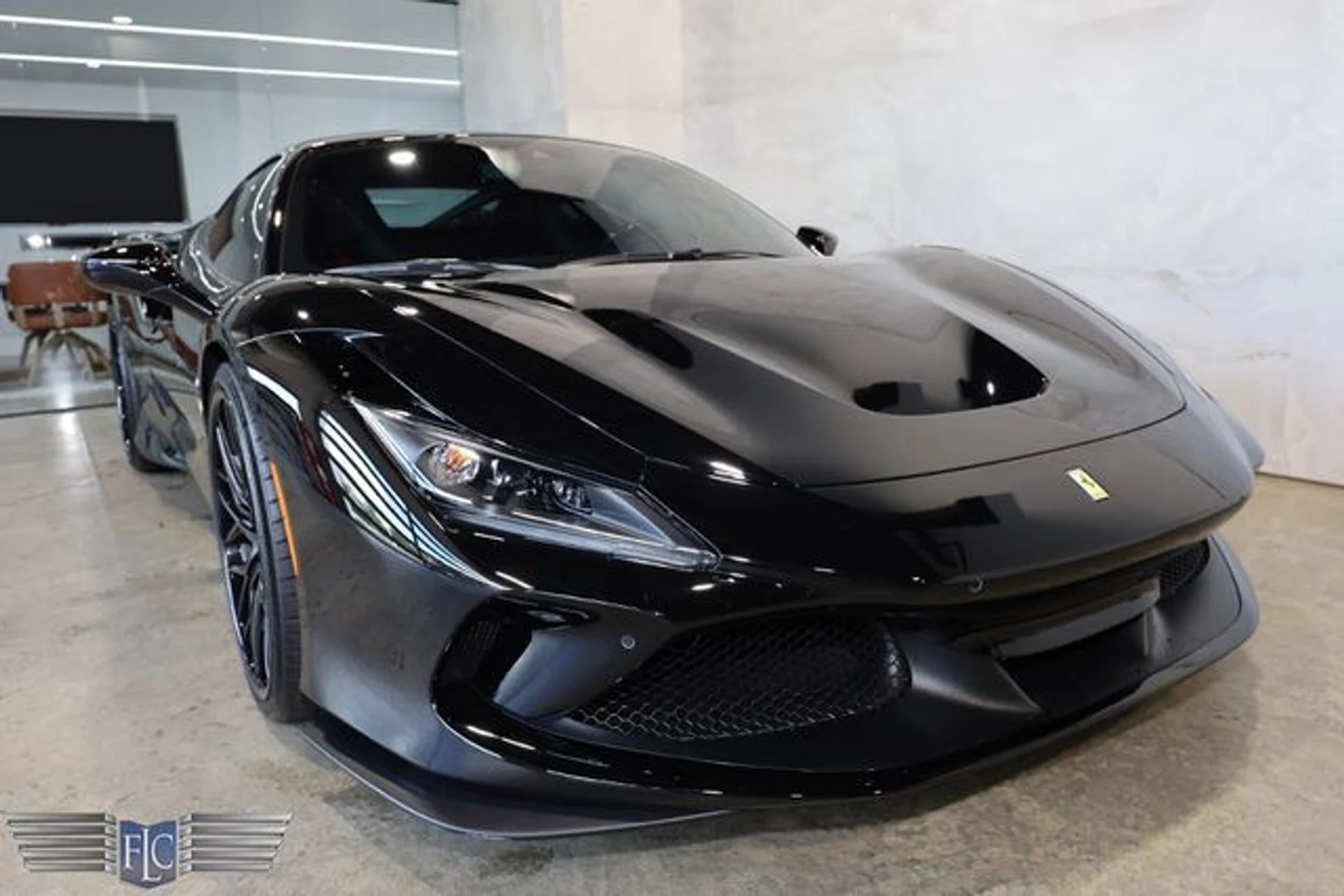 mph004_2943699392_used_2020_ferrari_f8_tributo_coupe_9689_22960423_9_640_c609fff88f