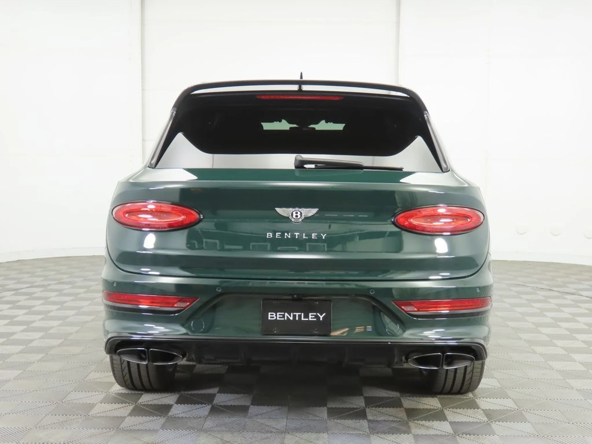 mph004_2945860643_used_2025_bentley_bentayga_v8awd_8119_22891854_6_1024_39e336e35a