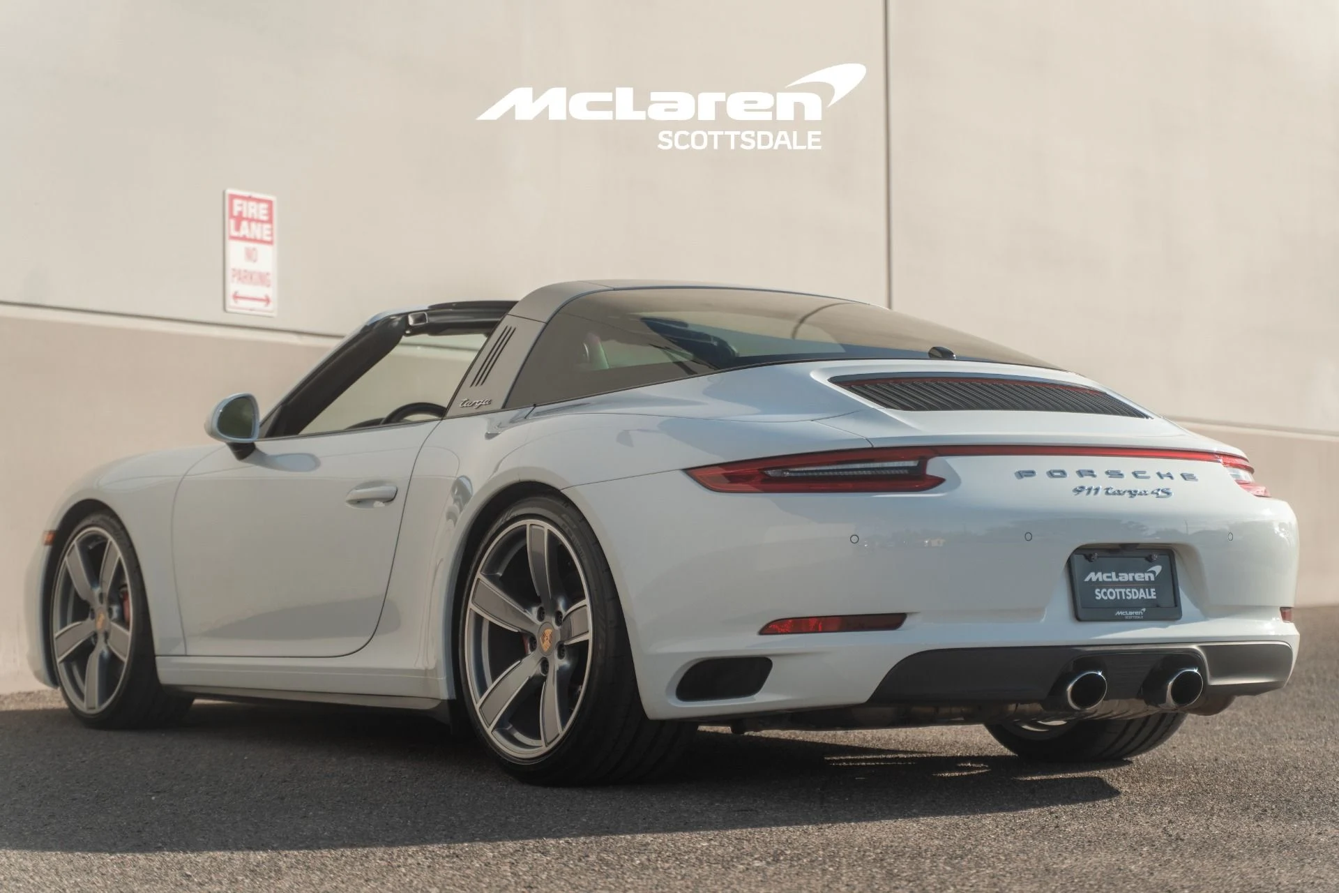 mph004_2950331070_Used_2017_PORSCHE_911_Targa_4_S_1760124418_98b4a441f5