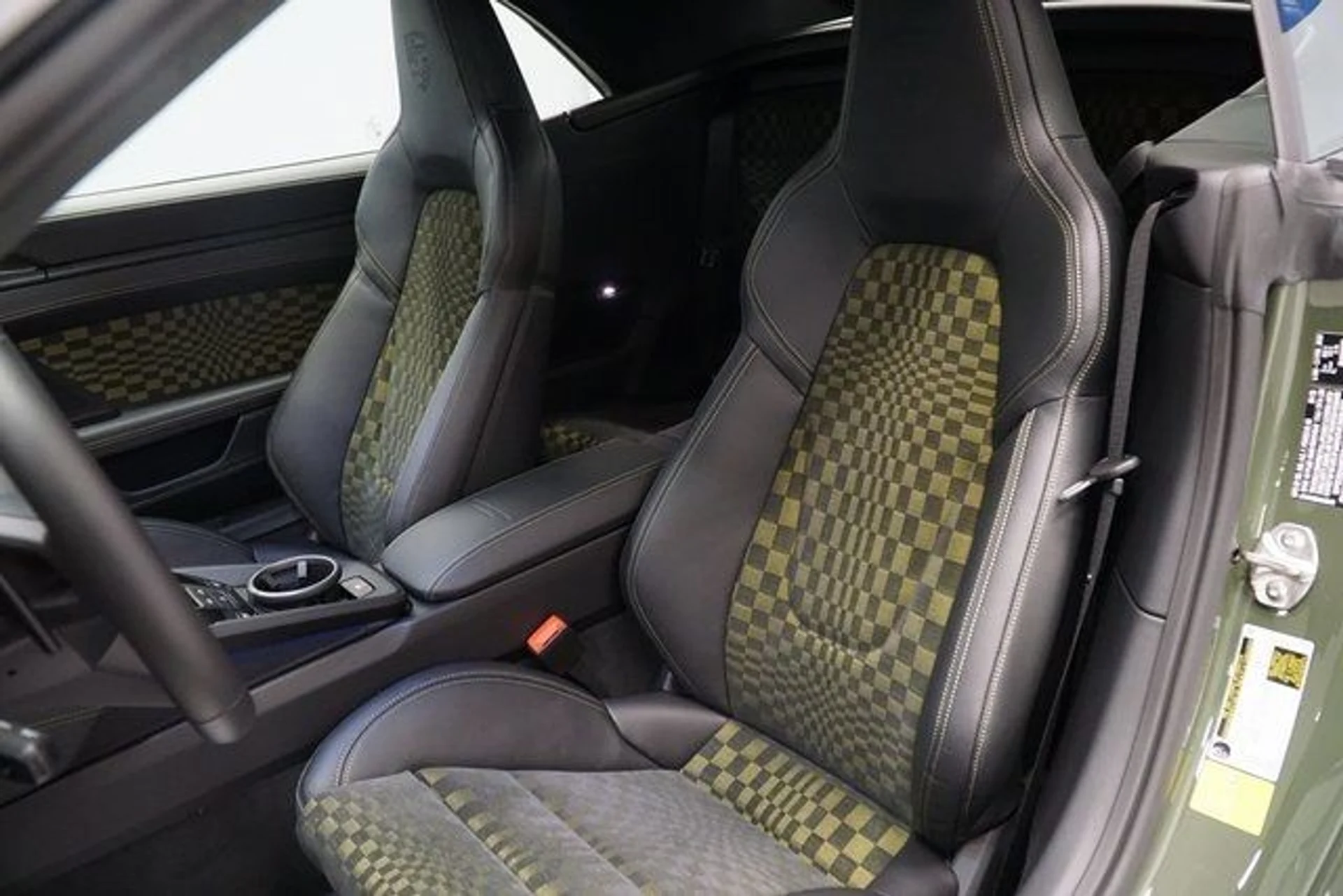 mph004_2955096400_dd5ba8ef64f13e415fc20b9126a665b7_17488d1326