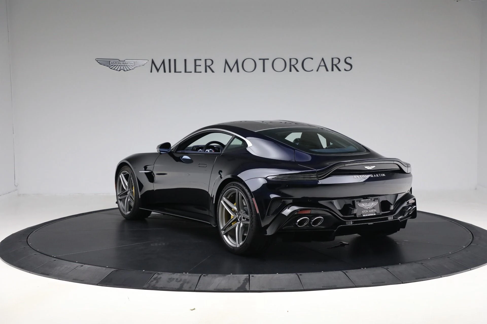 mph004_2955923592_New_2026_Aston_Martin_Vantage_148bfbb93b