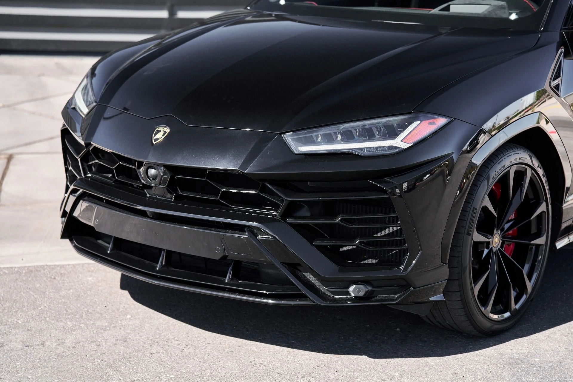 mph004_2959357966_Used_2021_Lamborghini_Urus_Base_1759523166_ff9e1832d8