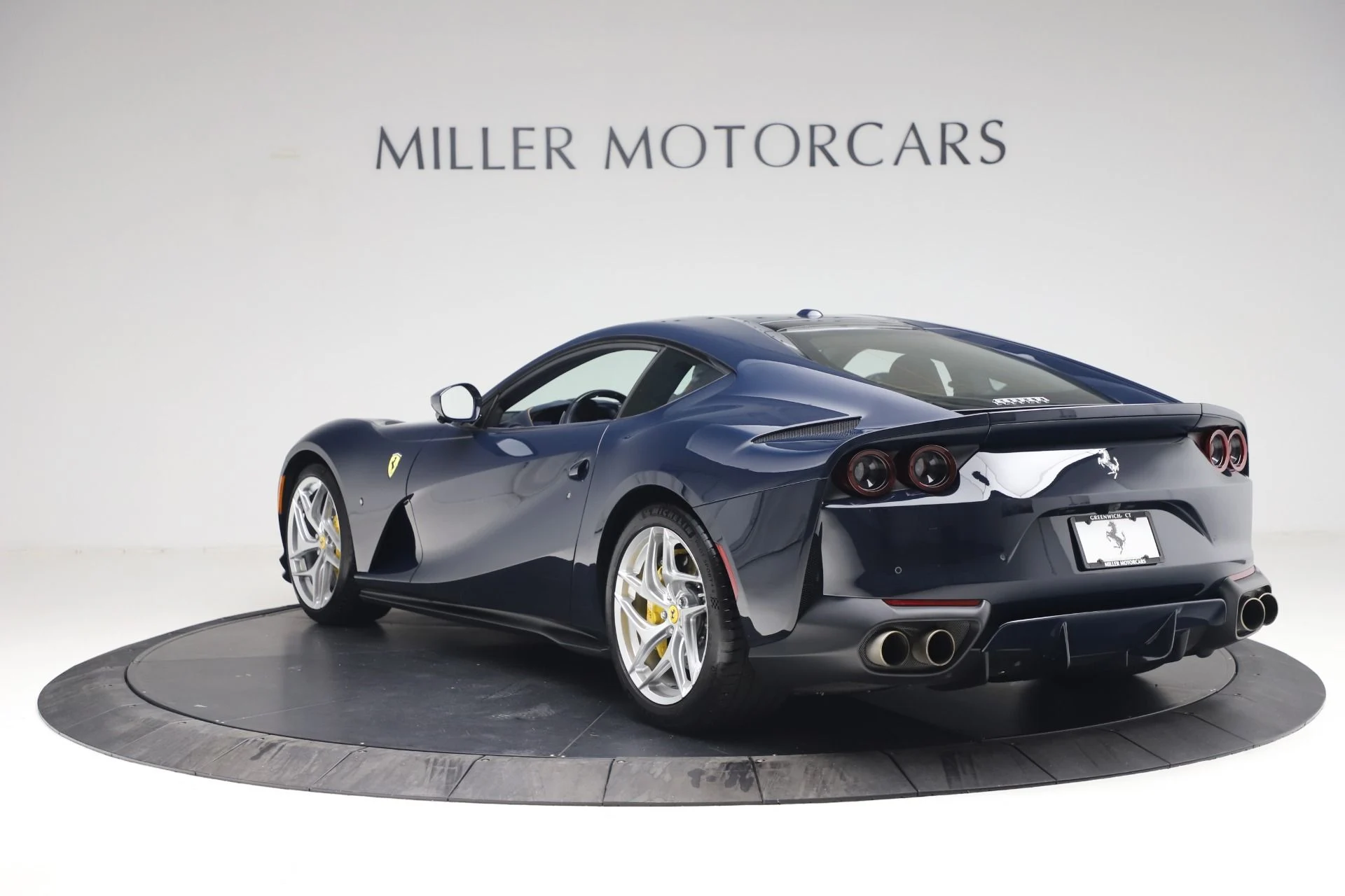 mph004_2960586159_Used_2020_Ferrari_812_Superfast_1622641903_5317cc1a43
