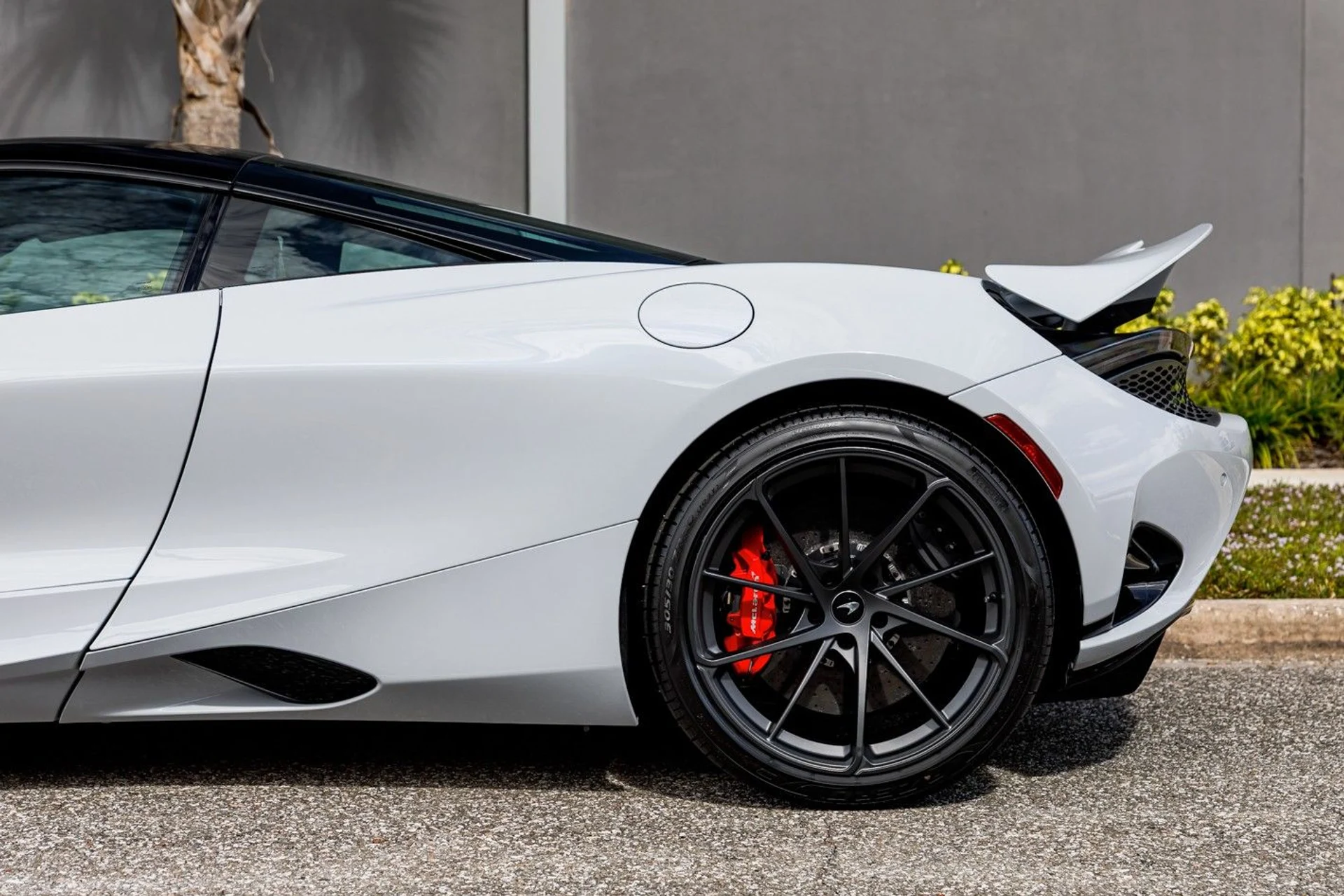 mph004_2965991558_616_p5_l_dc2f9034c4