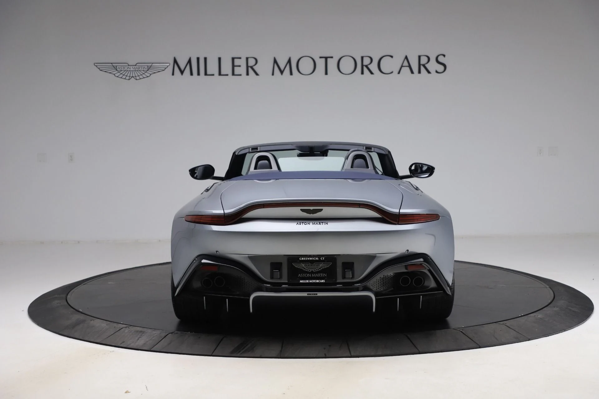 mph004_2966767005_Used_2021_Aston_Martin_Vantage_Roadster_1610739854_7cd6de800e