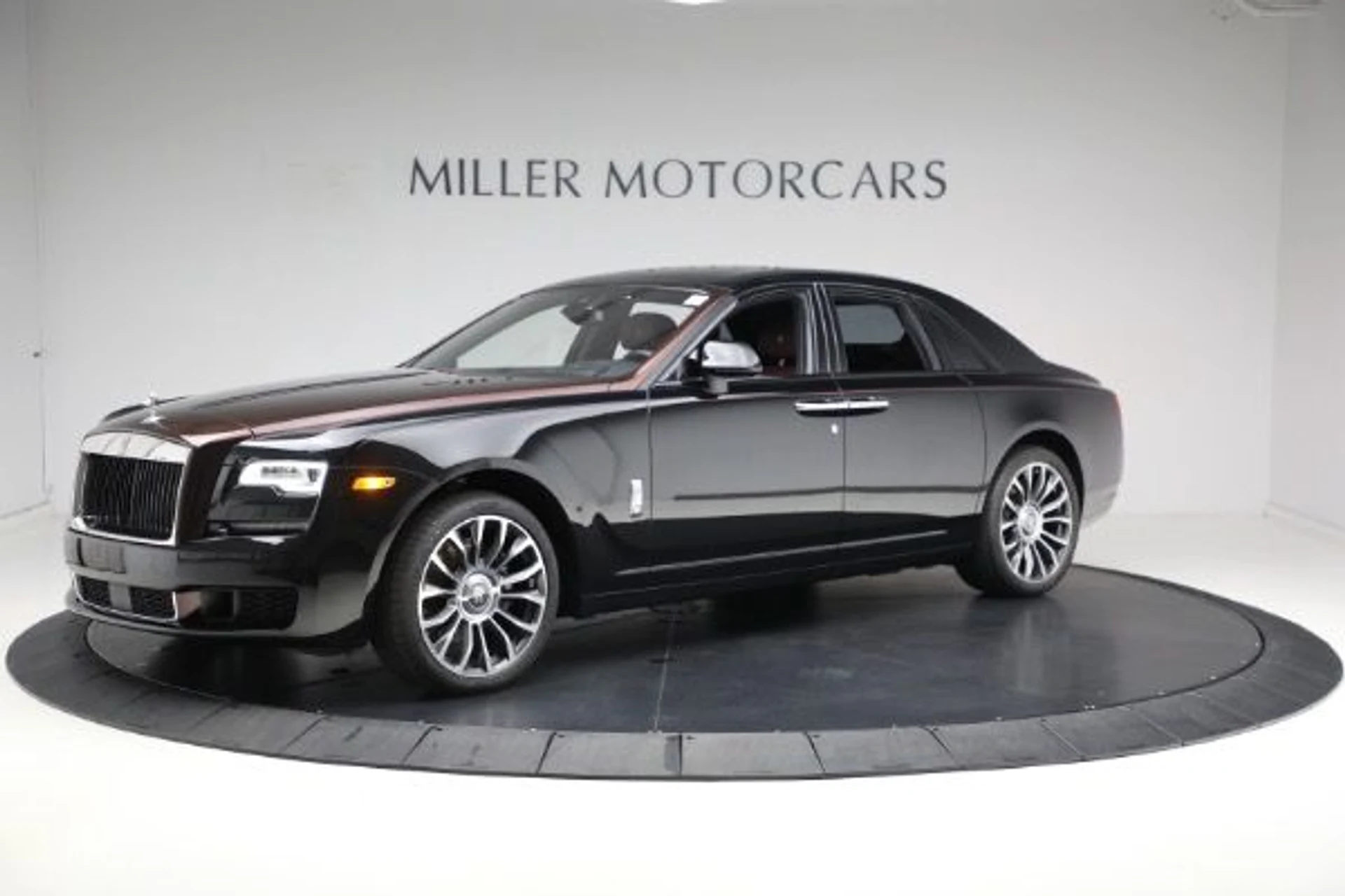 mph004_296915439_Used_2020_Rolls_Royce_Ghost_09e70f0e1d