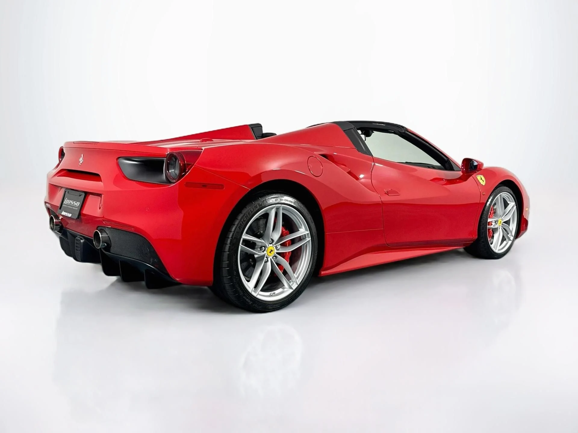 mph004_2972683083_Used_2019_Ferrari_488_Spider_1787009319_9f0a5e06de