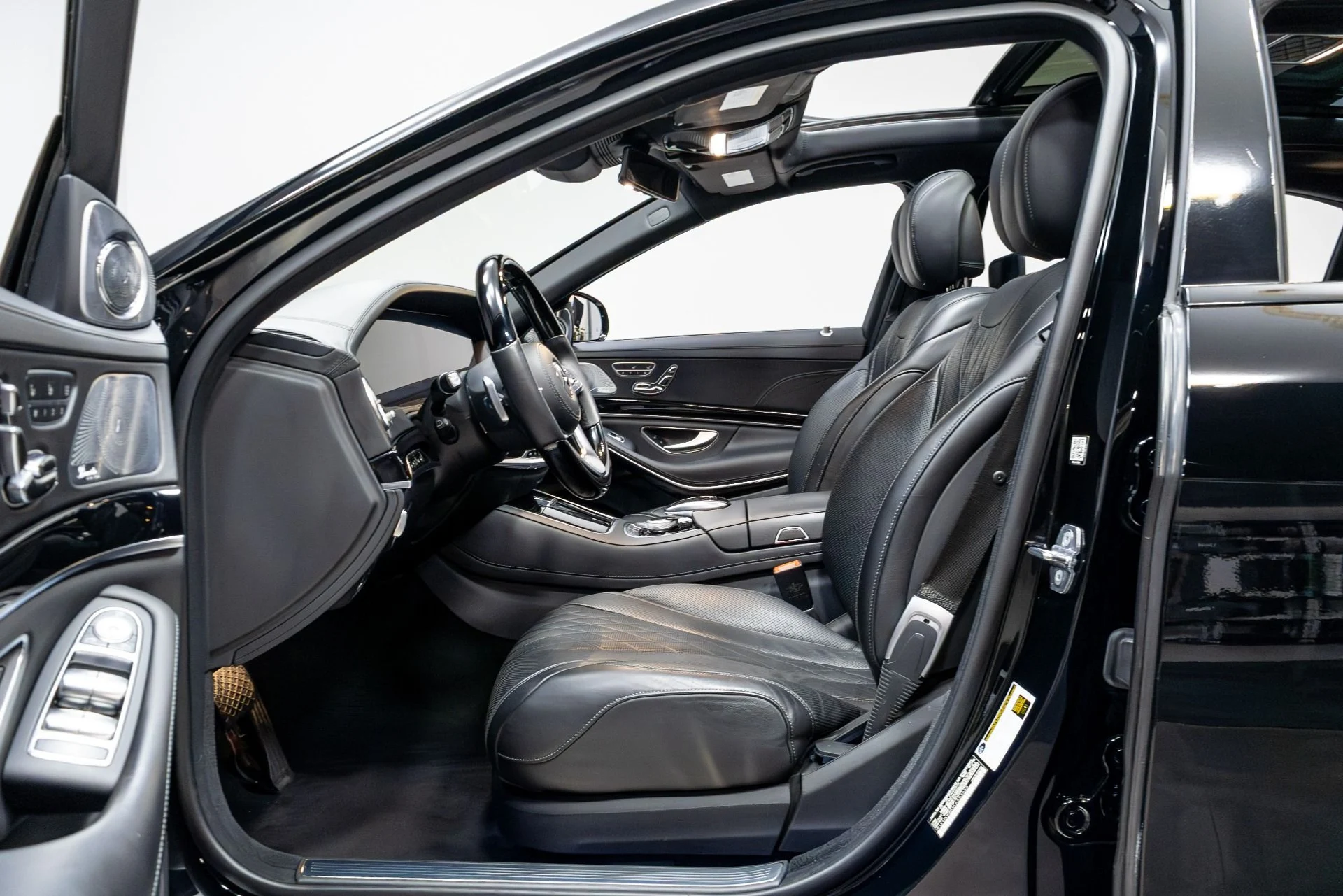 mph004_2977303281_Used_2020_Mercedes_Benz_S_Class_Maybach_S_650_1773874988_9145add36e